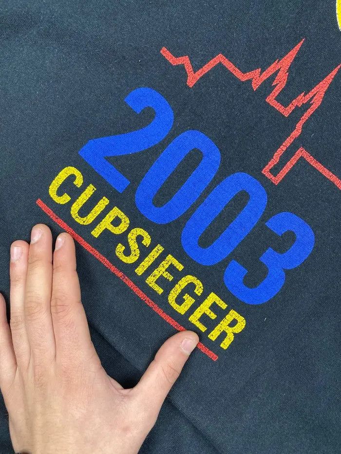 Vintage Vintage 2003 FC Basel Schweizermei T-Shirt Big Logo Size US L / EU 52-54 / 3 - 3 Thumbnail