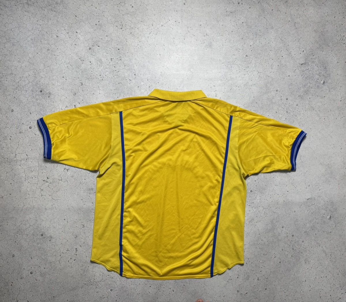 Nike Nike FC Leeds United 2000/2001 Vintage Soccer Jersey Size US XXL / EU 58 / 5 - 10 Thumbnail