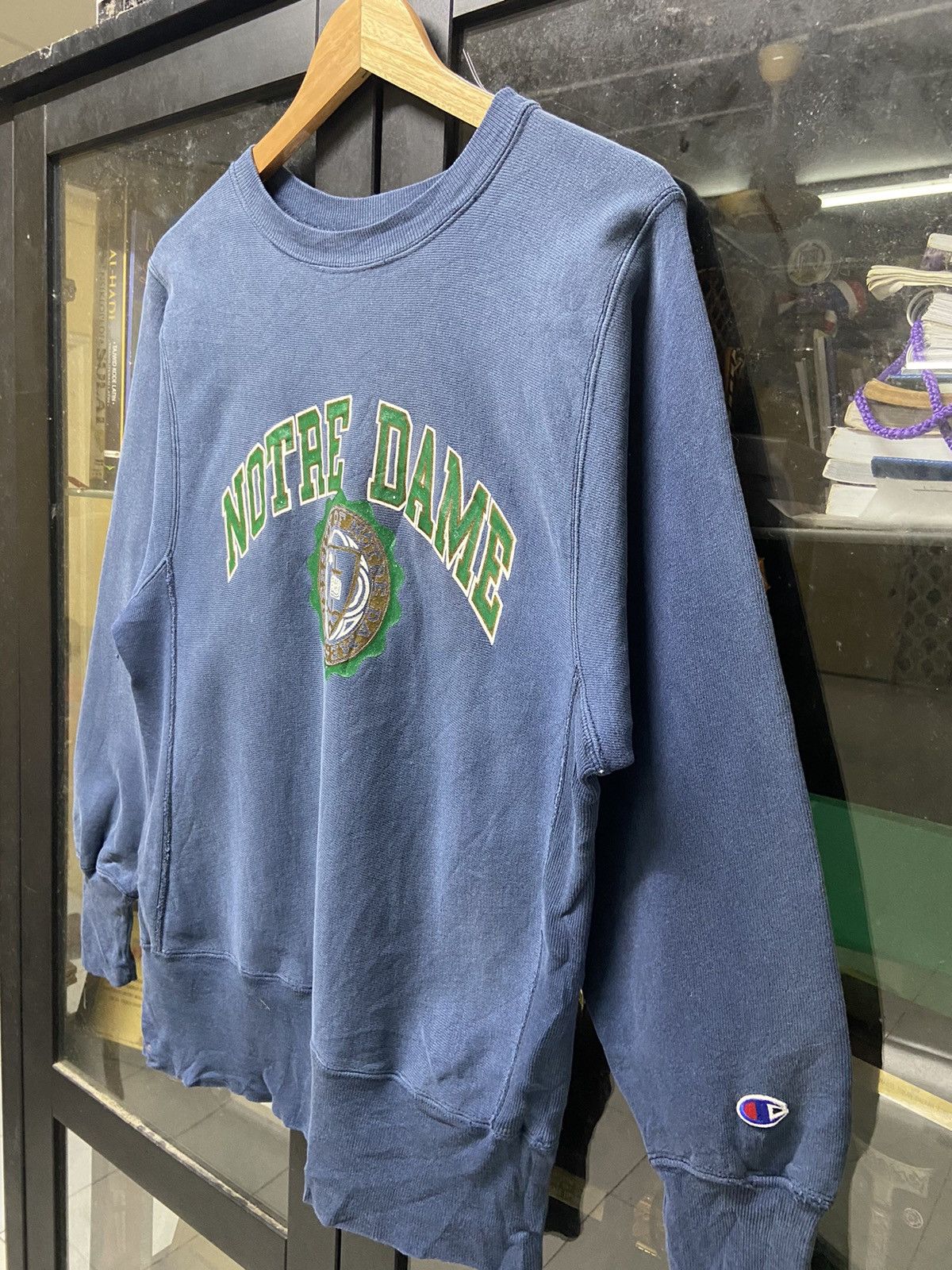 Champion Vintage Champion Notre Dame Reverse wave Sweashirt Size US S / EU 44-46 / 1 - 3 Thumbnail