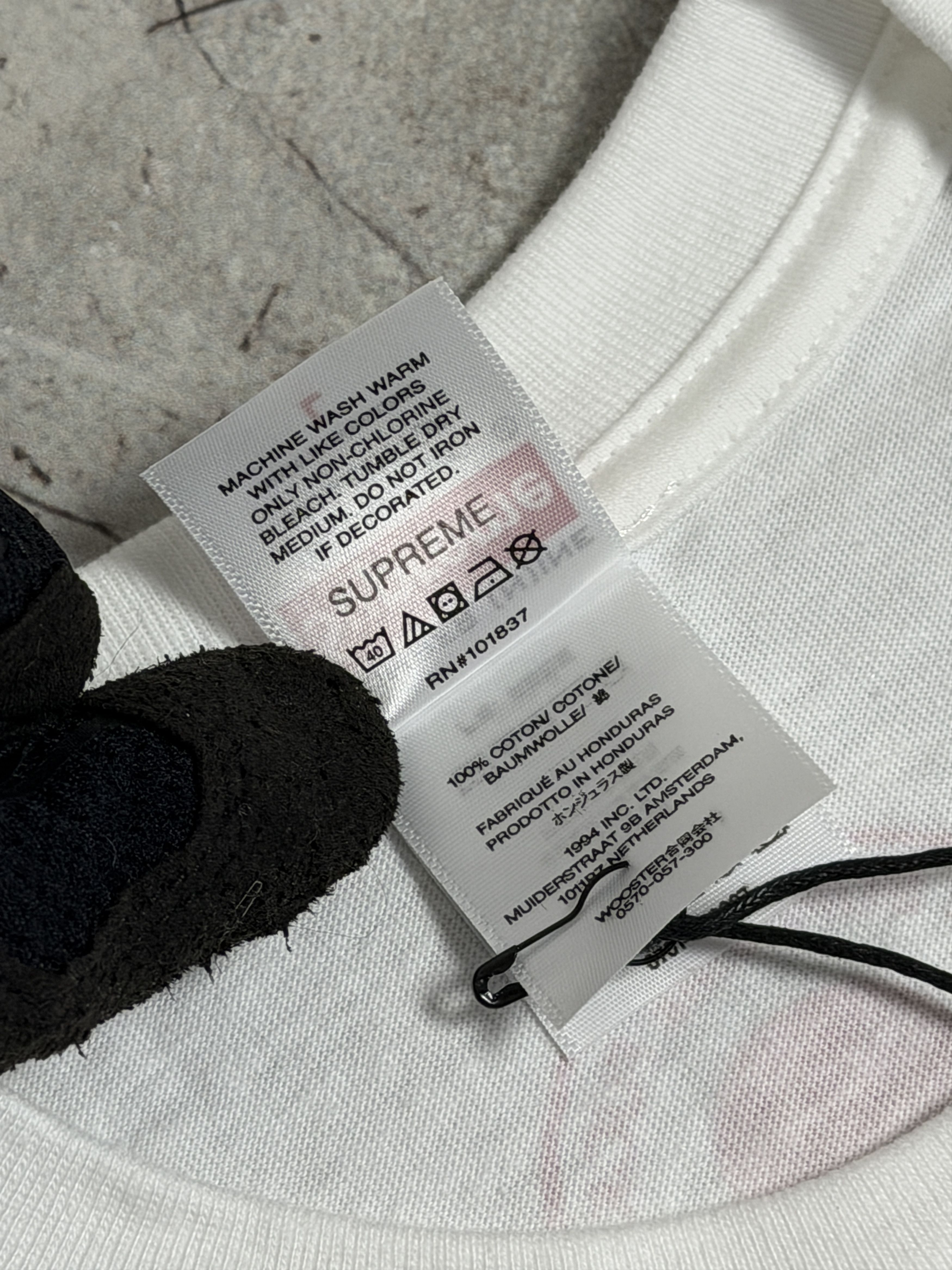 Number (N)ine × Supreme Supreme Number Nine Shut Up, White Size US L / EU 52-54 / 3 - 8 Thumbnail