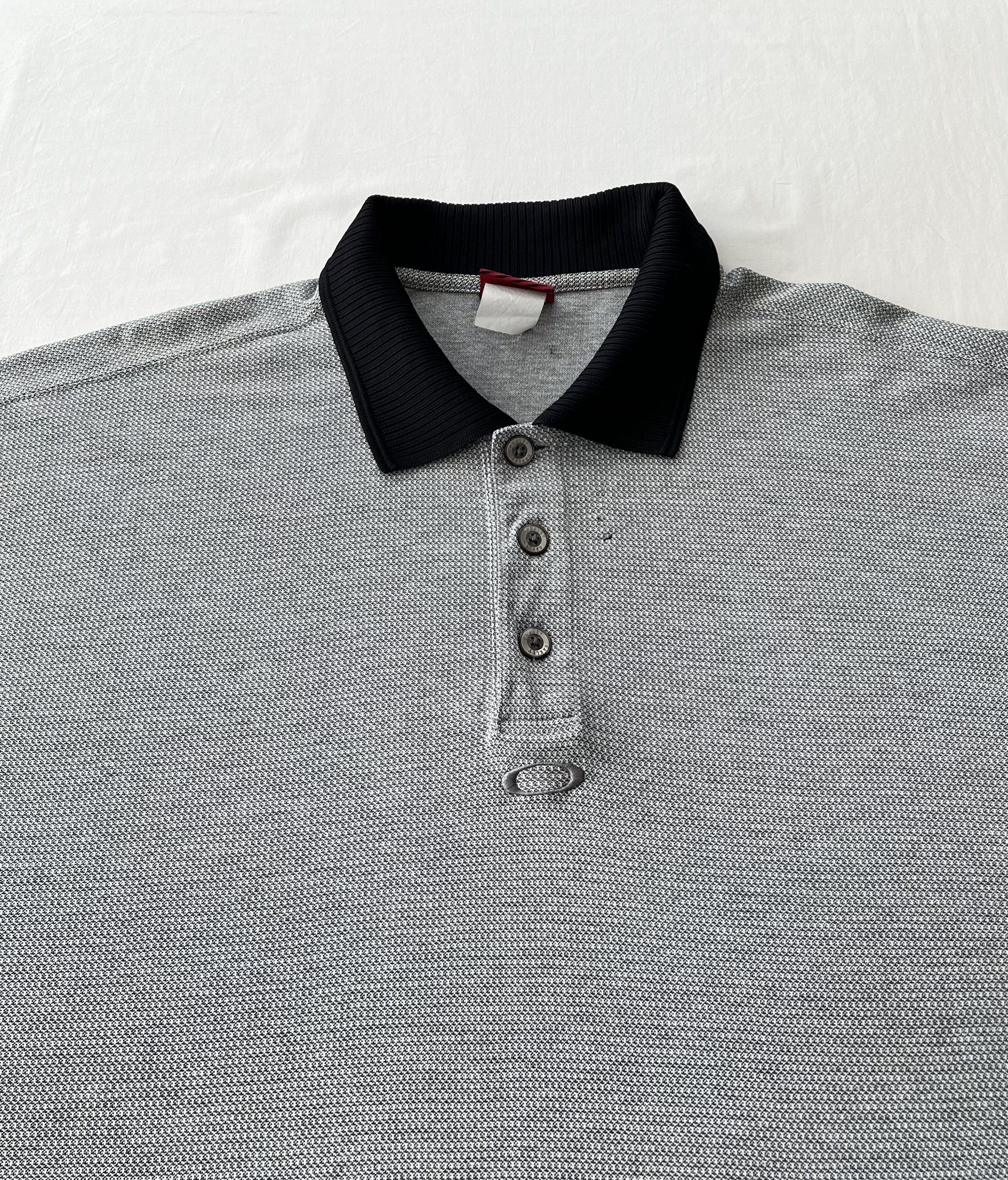 Vintage 90s Oakley Polo T-shirt