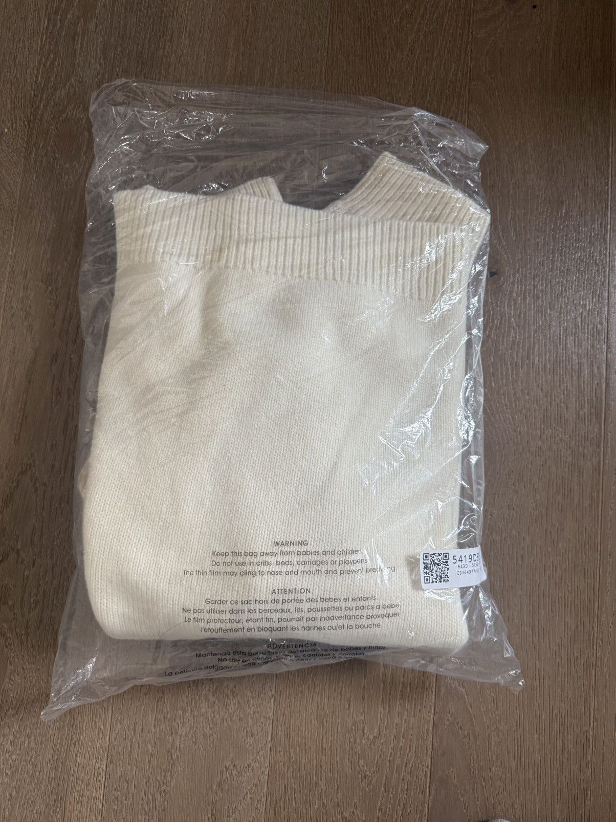 Supreme Supreme Angora Script Ivory Sweater (XL) *IN-HAND Size US XL / EU 56 / 4 - 2 Thumbnail