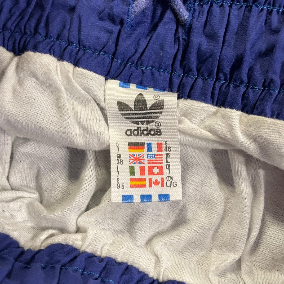 Adidas Blue Adidas vintage 80s shorts Size US 36 / EU 52 - 6 Thumbnail