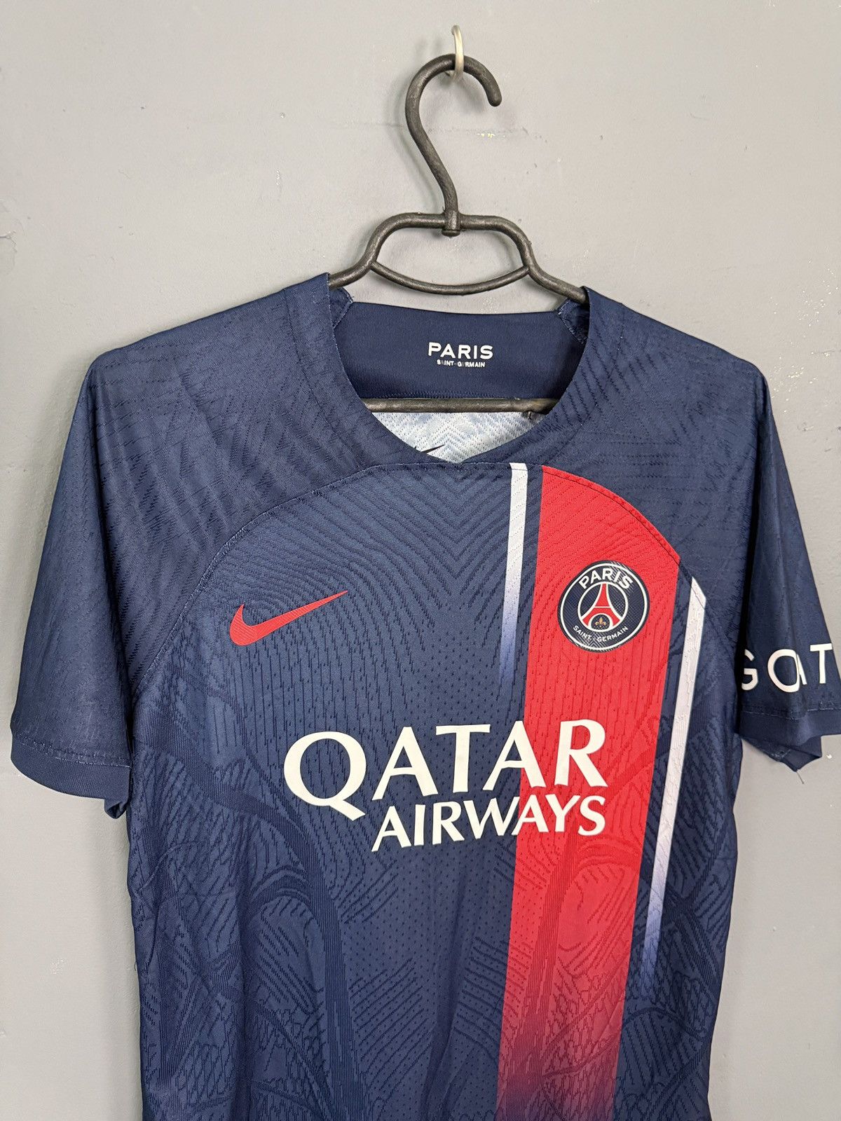 Jordan Brand Nike PSG Jersey 2023/24 Medium Player Authentic Size US L / EU 52-54 / 3 - 3 Thumbnail