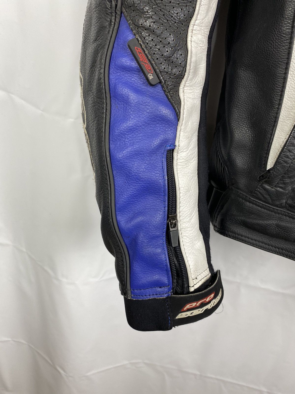 Other RST Pro Series Genuine Leather Jacket Motorcycle Biker 52 Size US L / EU 52-54 / 3 - 4 Thumbnail