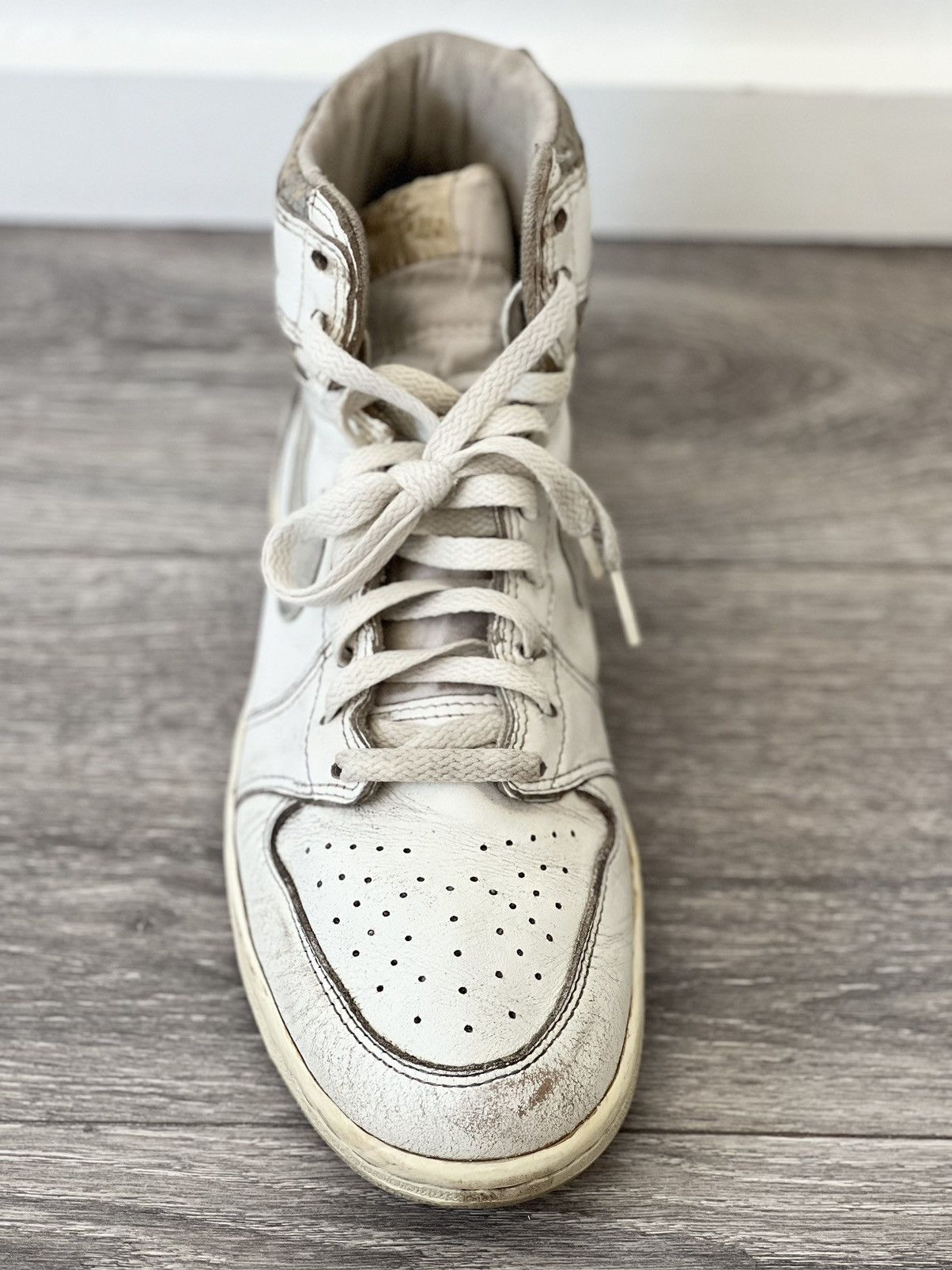 Jordan Brand 1985 Air Jordan 1 High Natural Grey size US 10.5 Size US 10.5 / EU 43-44 - 3 Thumbnail