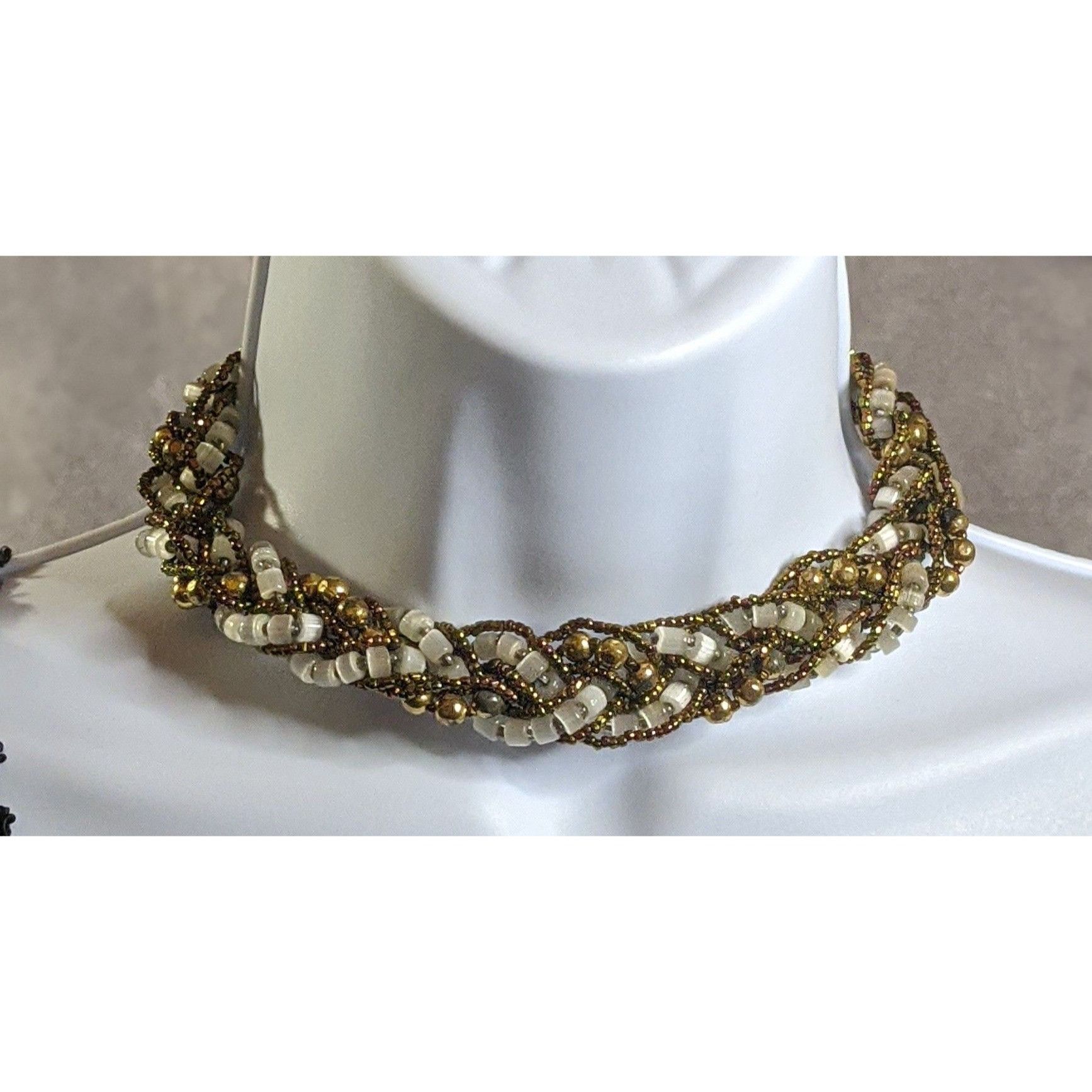 Other Vintage Beaded Choker Necklace With Earth And Gold Tone Acce Size ONE SIZE - 6 Thumbnail