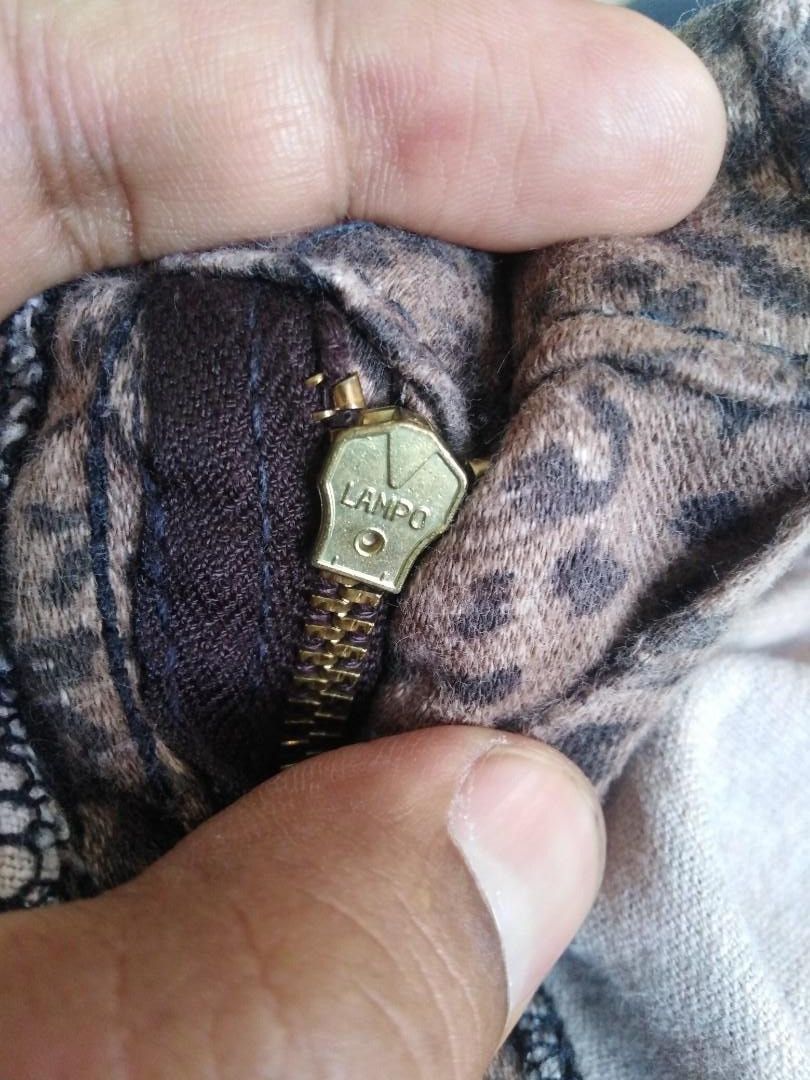 Designer Vitamina Italy Leopard Print Jeans Size US 32 / EU 48 - 9 Thumbnail