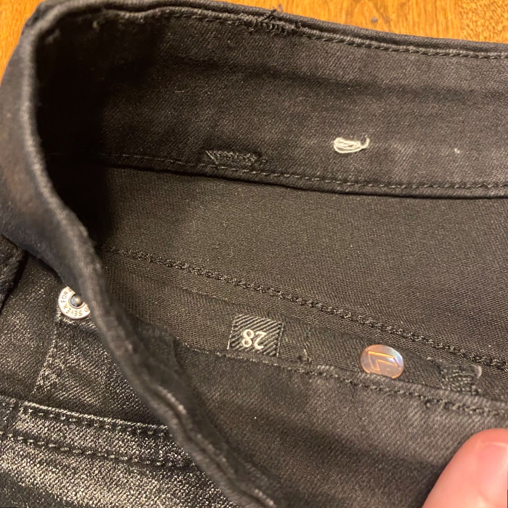 7 For All Mankind 7 For All Mankind Jeans Womens 28 Black 26" Inseam Glossy Size 28" / US 6 / IT 42 - 5 Thumbnail