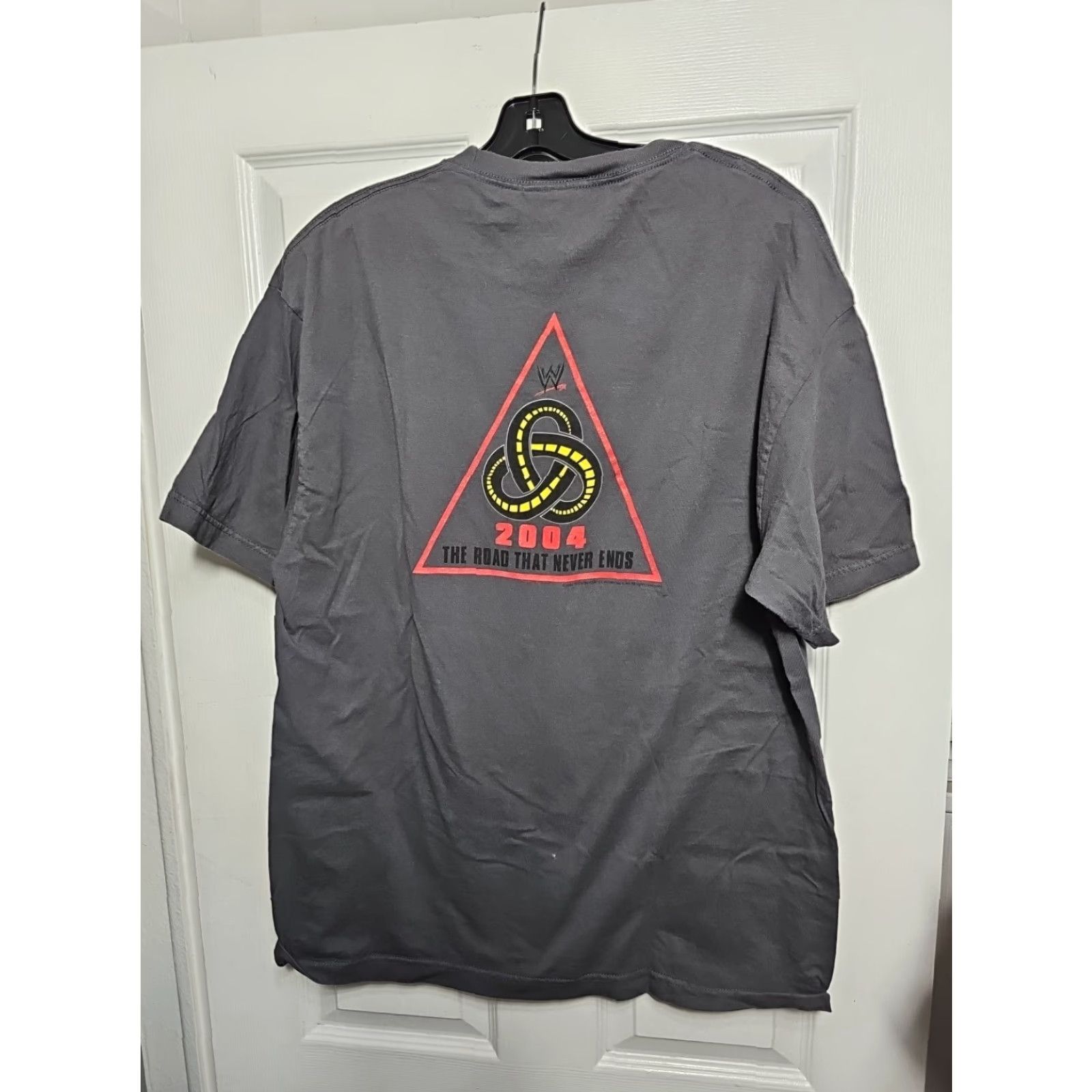 Hogan VINTAGE WWE The Road That Never Ends Tour Shirt Crew Production Hogan Men XL Gray Graphic Tee Short Sleeve T-Shirt 2004 WWE Tour Size US XL / EU 56 / 4 - 3 Thumbnail
