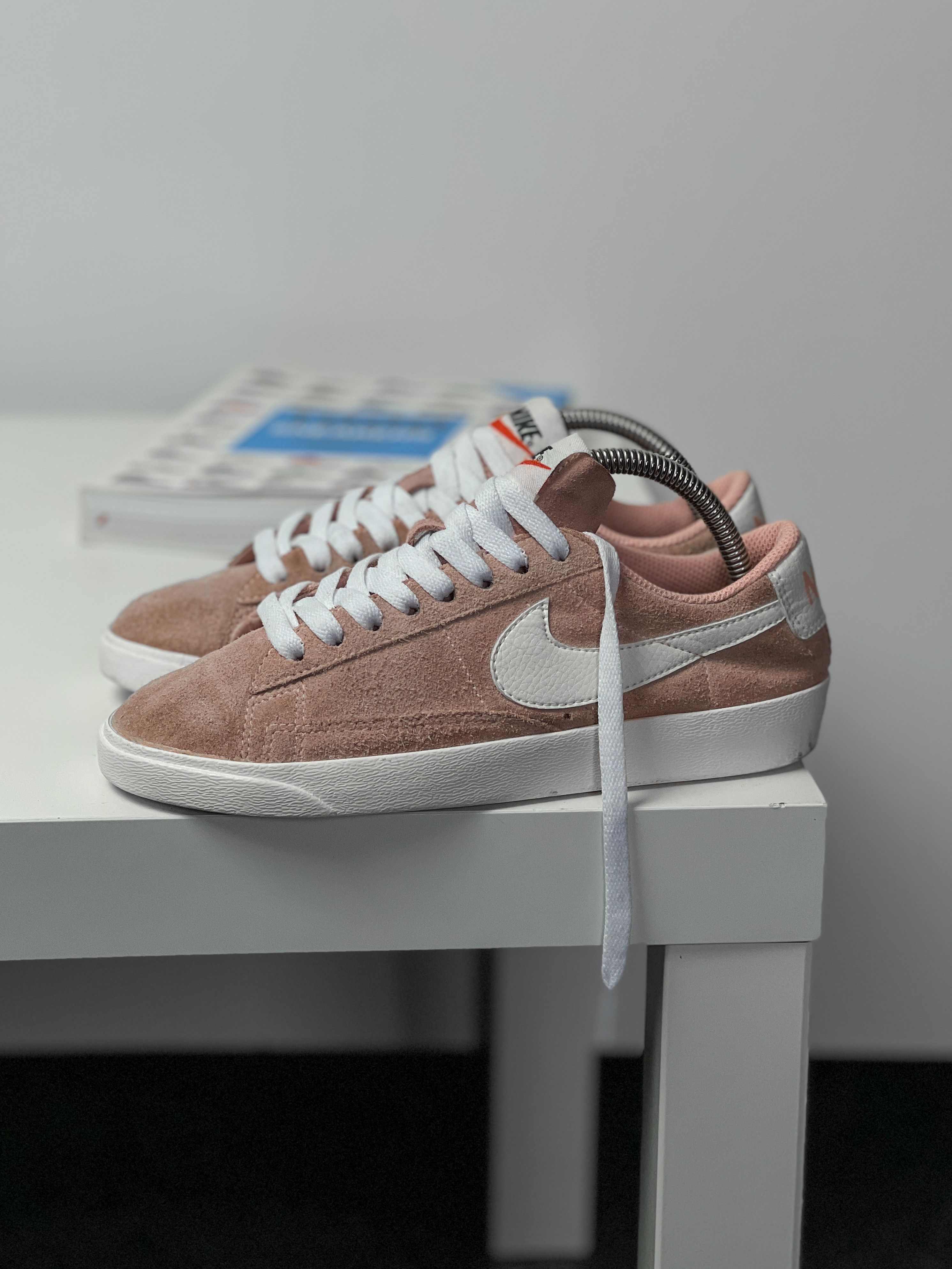 Nike Nike Blazer Low `AA3962-605` Size US 6.5 / IT 36.5 - 2 Thumbnail