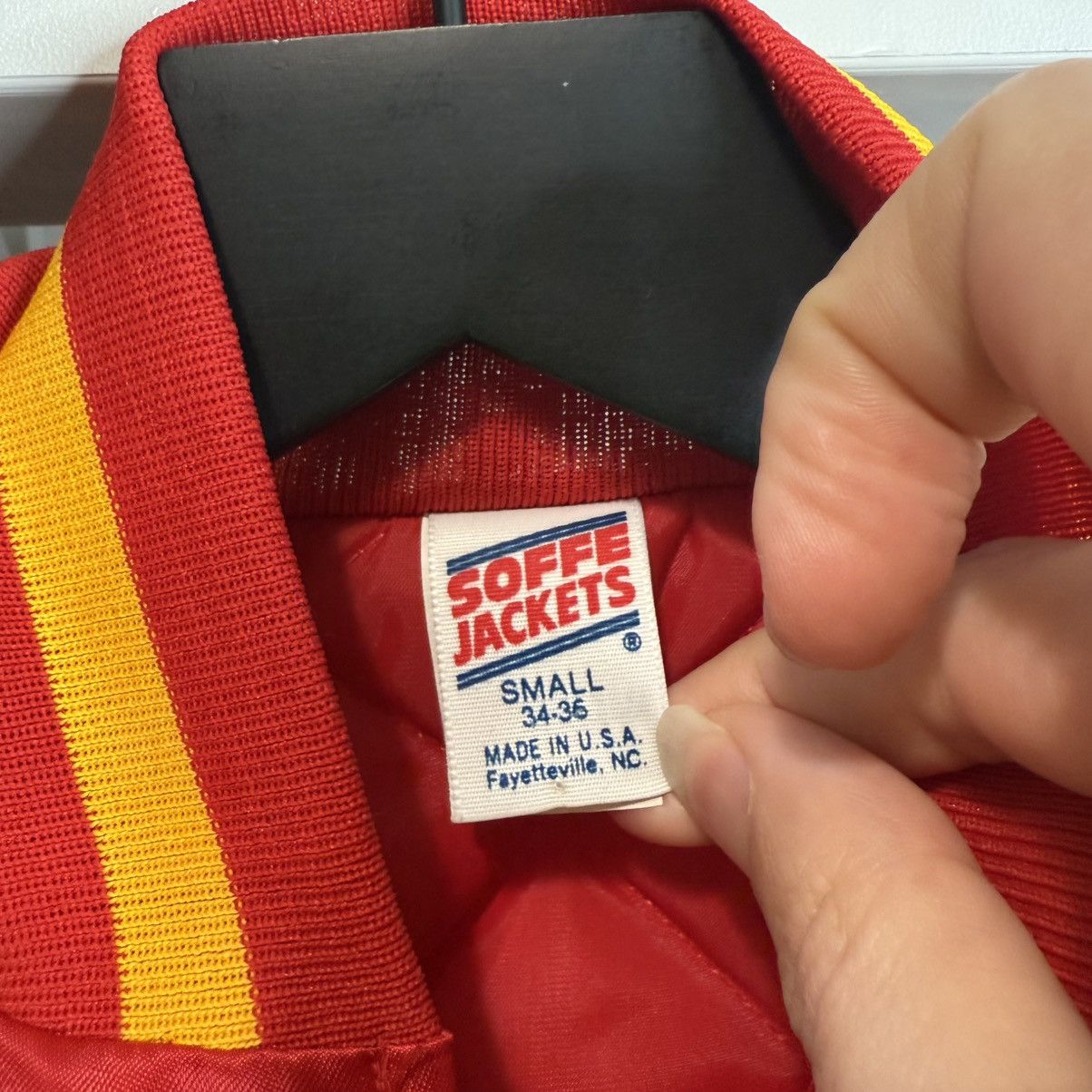 Vintage Vintage US Marines Bomber Jacket Small S Red Yellow Military Size US S / EU 44-46 / 1 - 3 Thumbnail