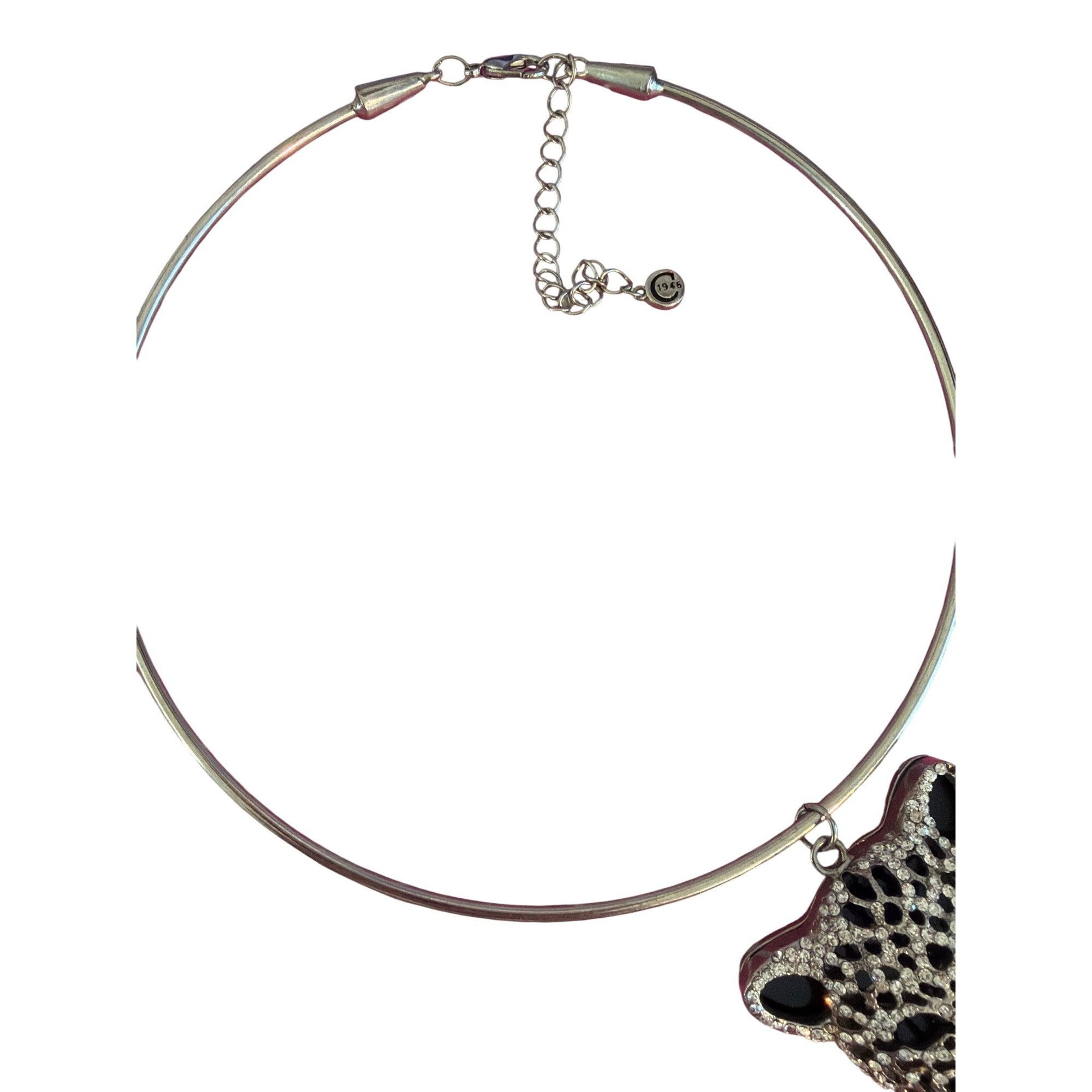 Other Rhinestone Leopard Head Pendant Torque Necklace Silver Tone Size ONE SIZE - 2 Thumbnail