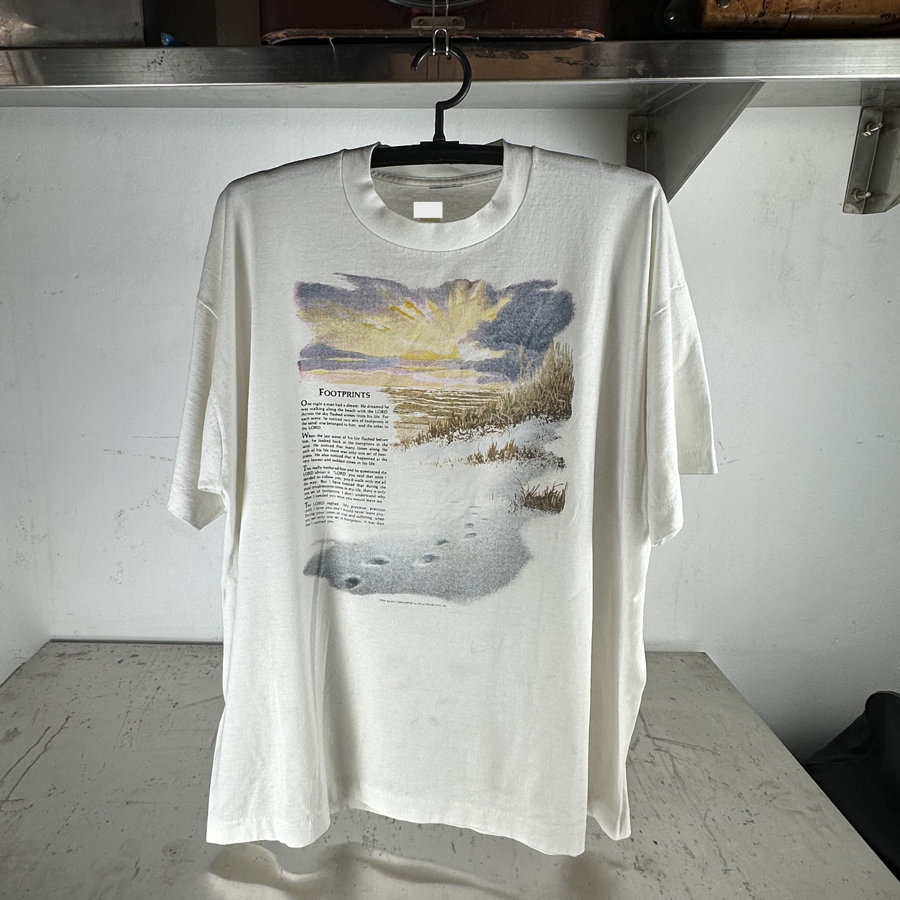 Vintage ​1989 Footprints Dreamed With The Lord Religion Art T-shirt Size US XXL / EU 58 / 5 - 1 Thumbnail