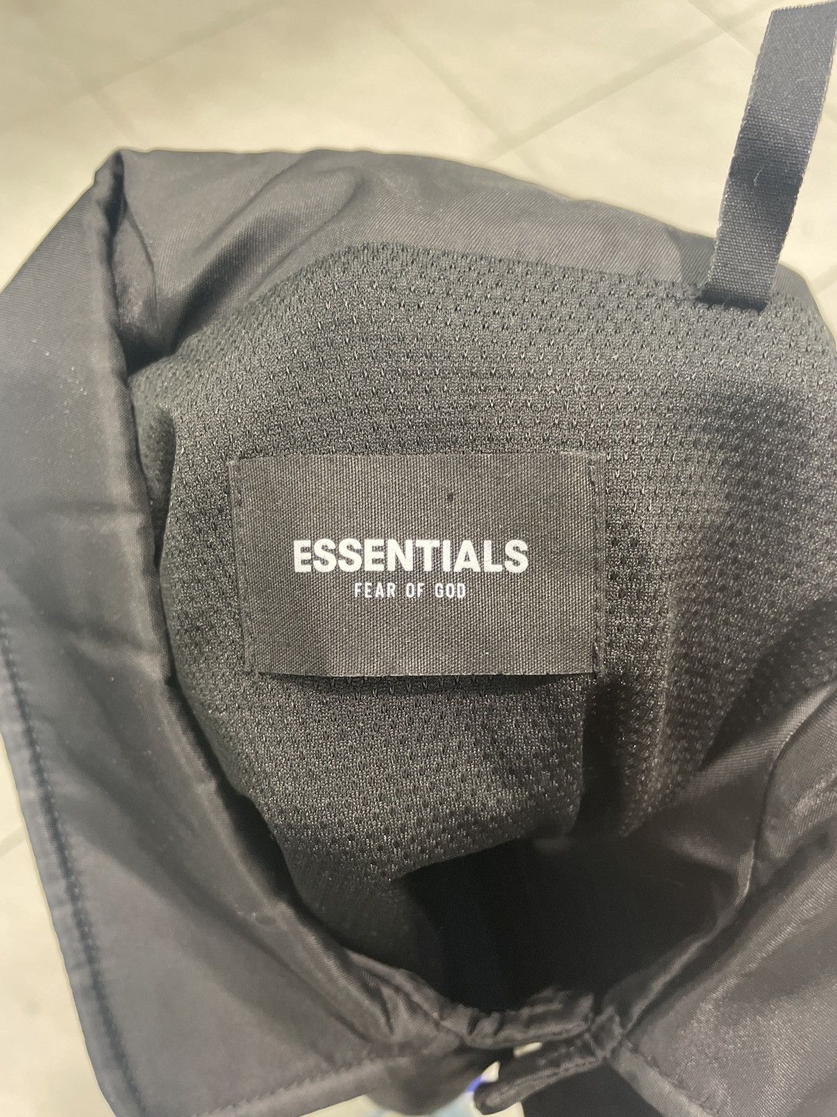 Essentials Fear of God Essentials Black Coaches Jacket L Size US L / EU 52-54 / 3 - 3 Thumbnail
