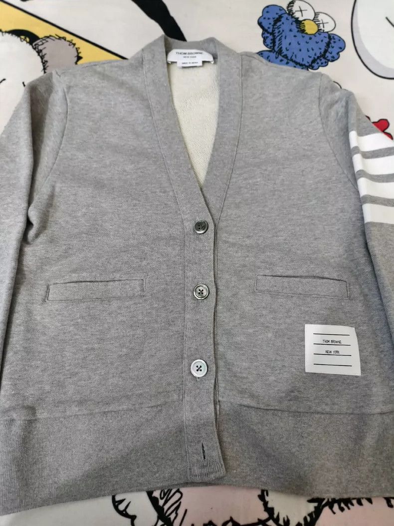 Thom Browne Thom Browne V-neck top Size XS / US 0-2 / IT 36-38 - 1 Thumbnail