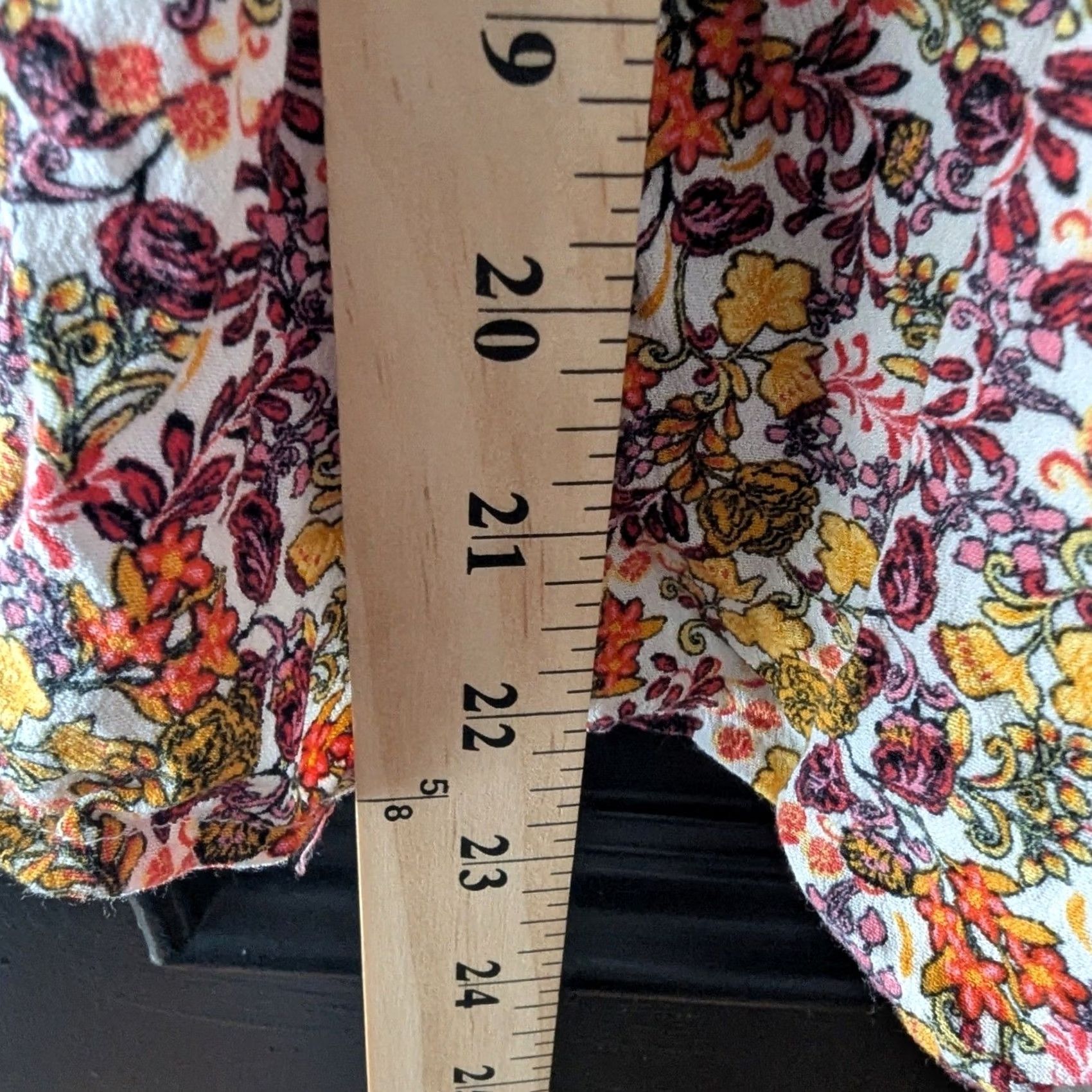 Old Navy Old Navy Floral Ruffle Peplum Blouse Smocked Waist Flutter Sleeve Multicolor M Shirt Women Adult M Multicolor Floral Blouse Spring Summer Size M / US 6-8 / IT 42-44 - 6 Thumbnail