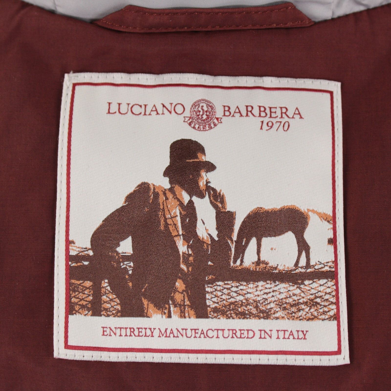 Luciano Barbera Luciano Barbera Vest Size M US In Red Wool Blend Size US M / EU 48-50 / 2 - 7 Thumbnail