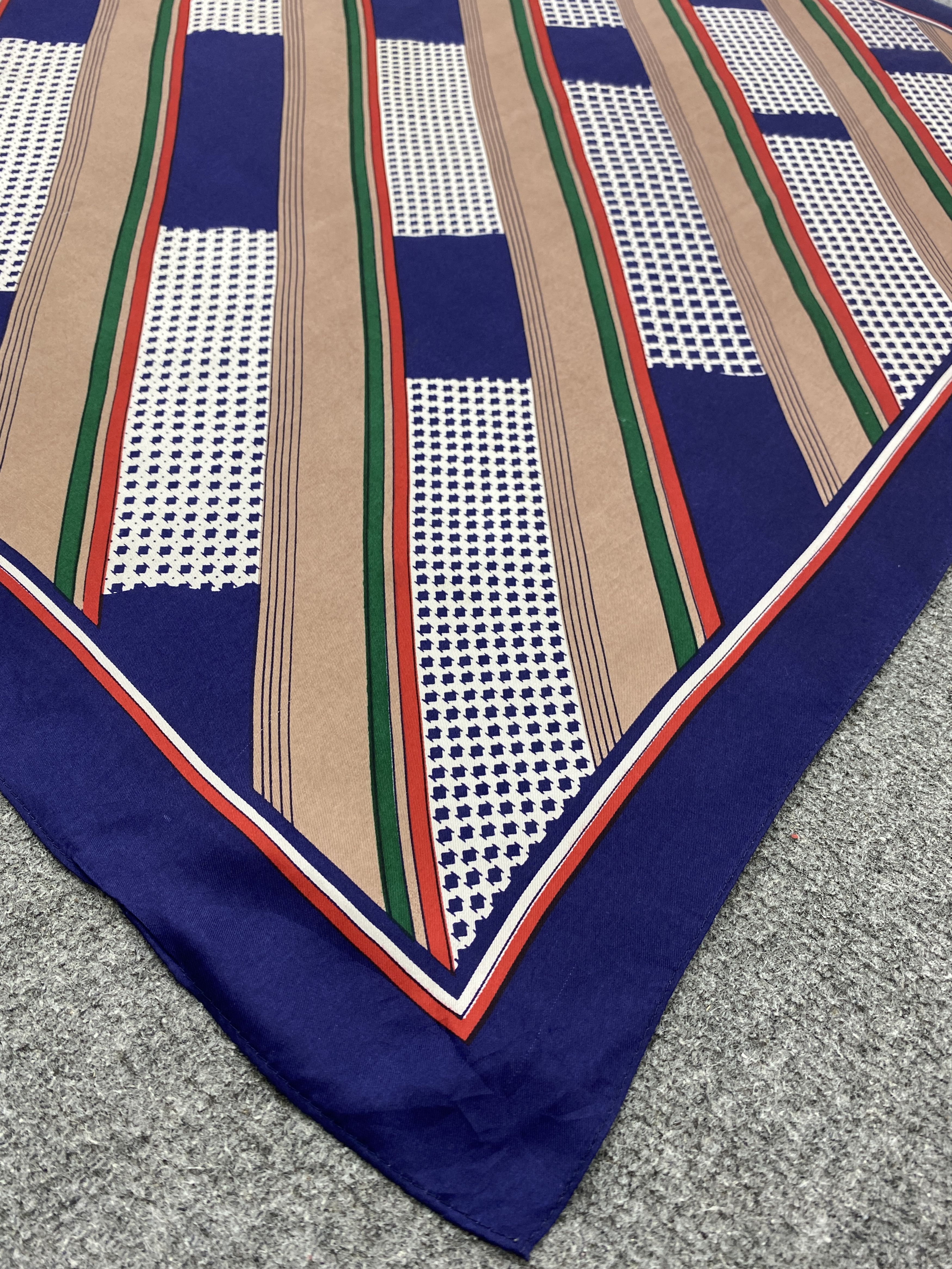 Japanese Brand Vintage Japanese Brand Silk Scarf SN0170 Size ONE SIZE - 7 Thumbnail
