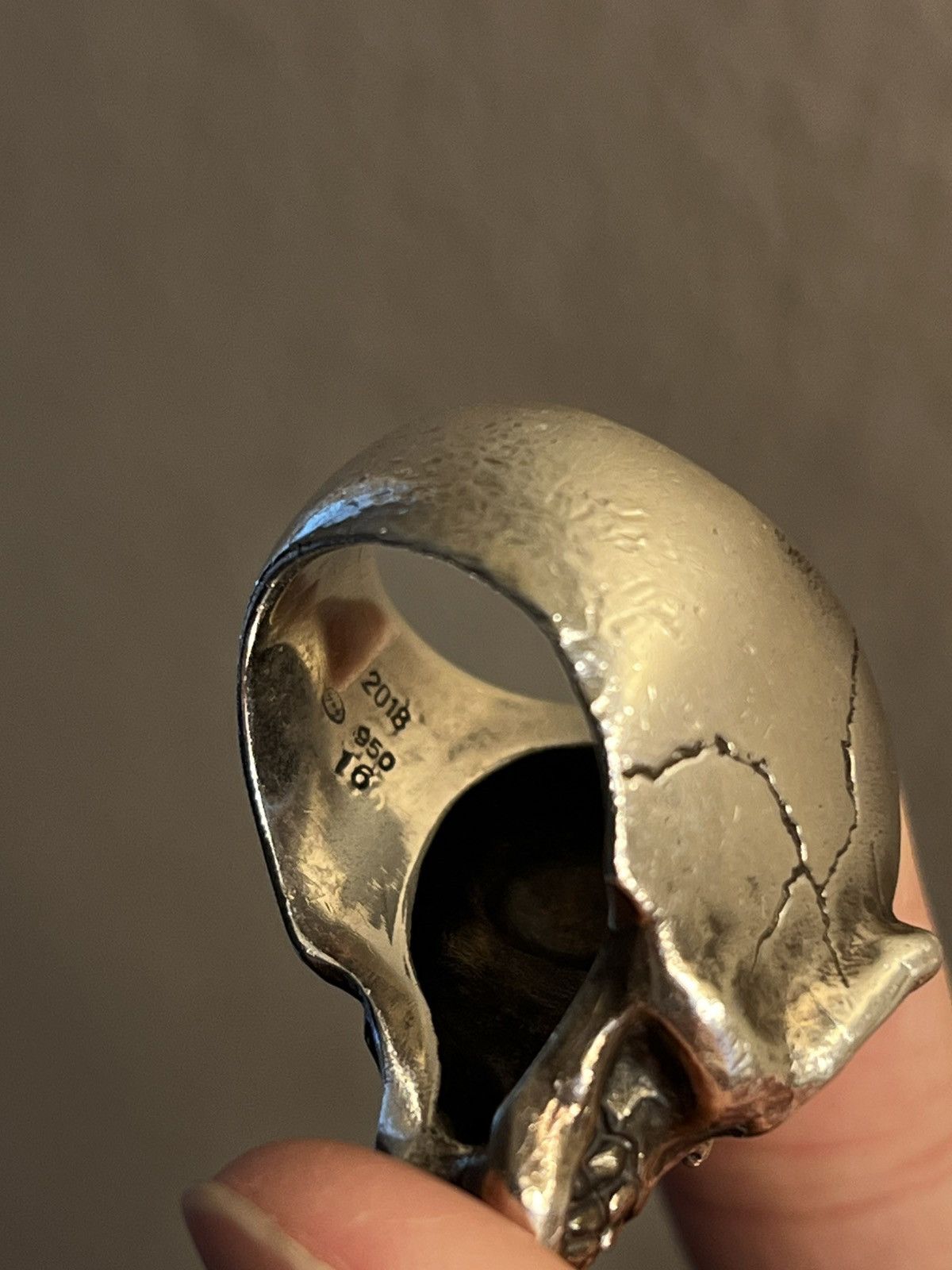 Yohji Yamamoto Gothic Yohji Yamamoto Alien Skull Ring JP16 Size ONE SIZE - 10 Thumbnail