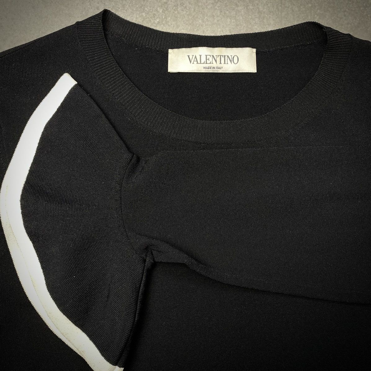 Valentino Valentino black pullover Size M / US 6-8 / IT 42-44 - 6 Thumbnail