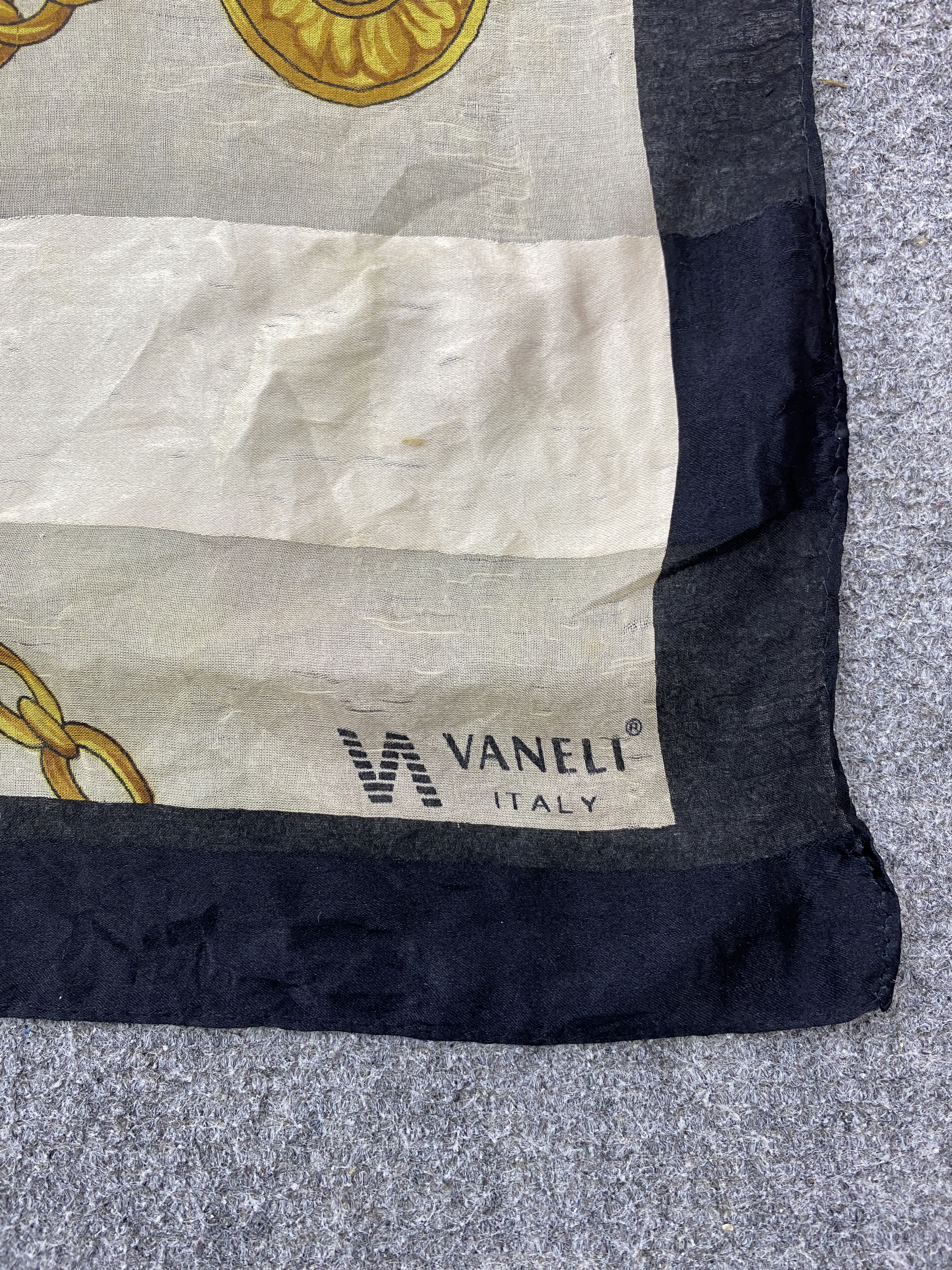 Vintage Vintage Vaneli Italy Silk Scarf / Babushka SN0154 Size ONE SIZE - 5 Thumbnail