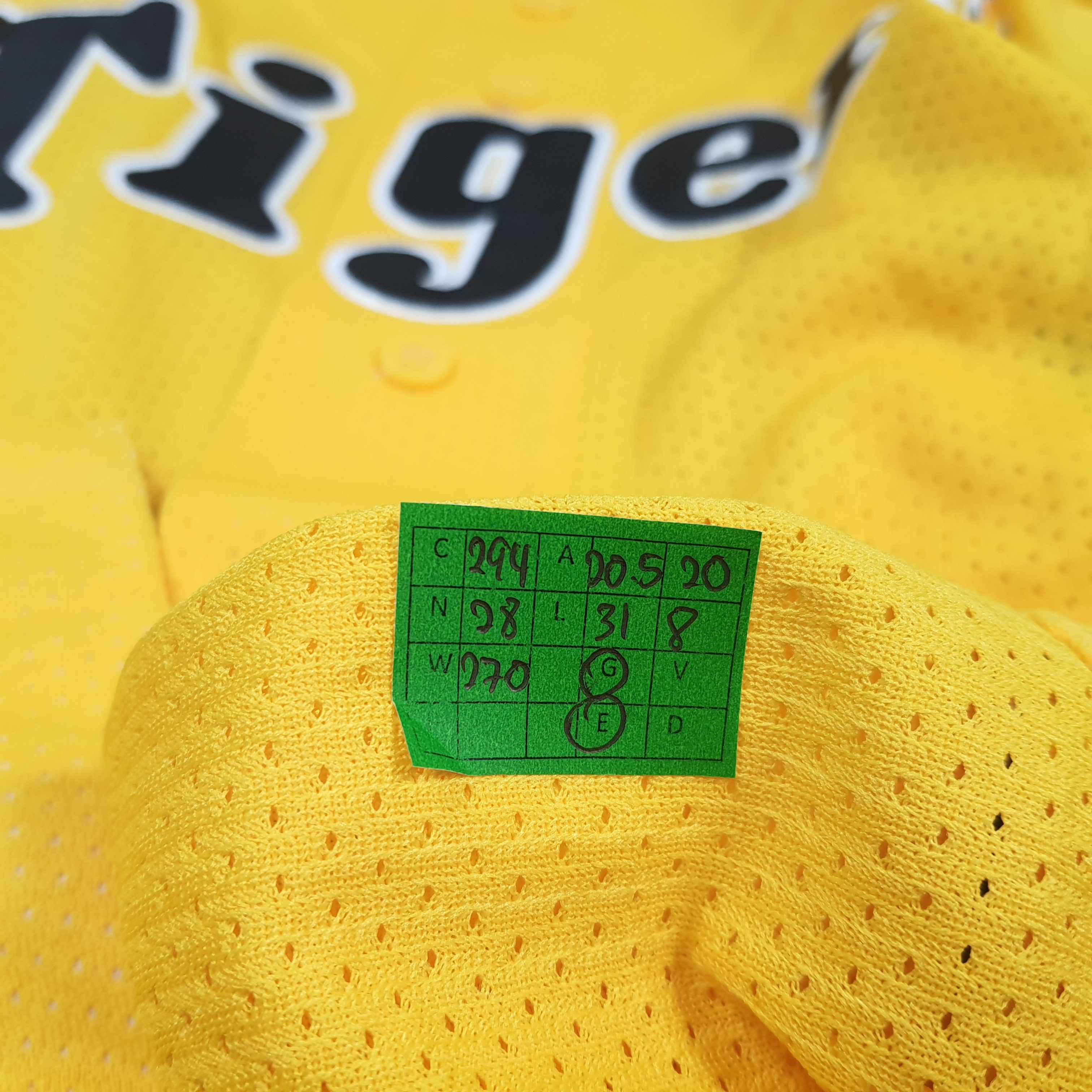 Mizuno Vintage Mizuno Hanshin Tigers Baseball Jersey C294N28 Size US M / EU 48-50 / 2 - 9 Thumbnail