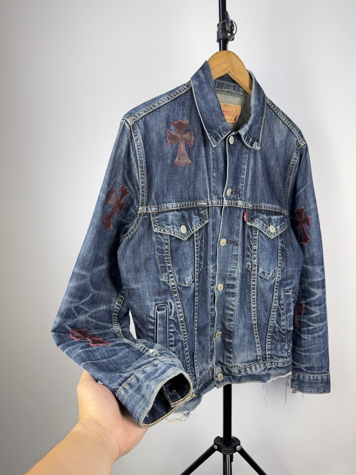 Levi's Vintage Clothing Vintage 90s Archival Chrome Hearts Style Cross Denim Jacket Size US S / EU 44-46 / 1 - 9 Thumbnail