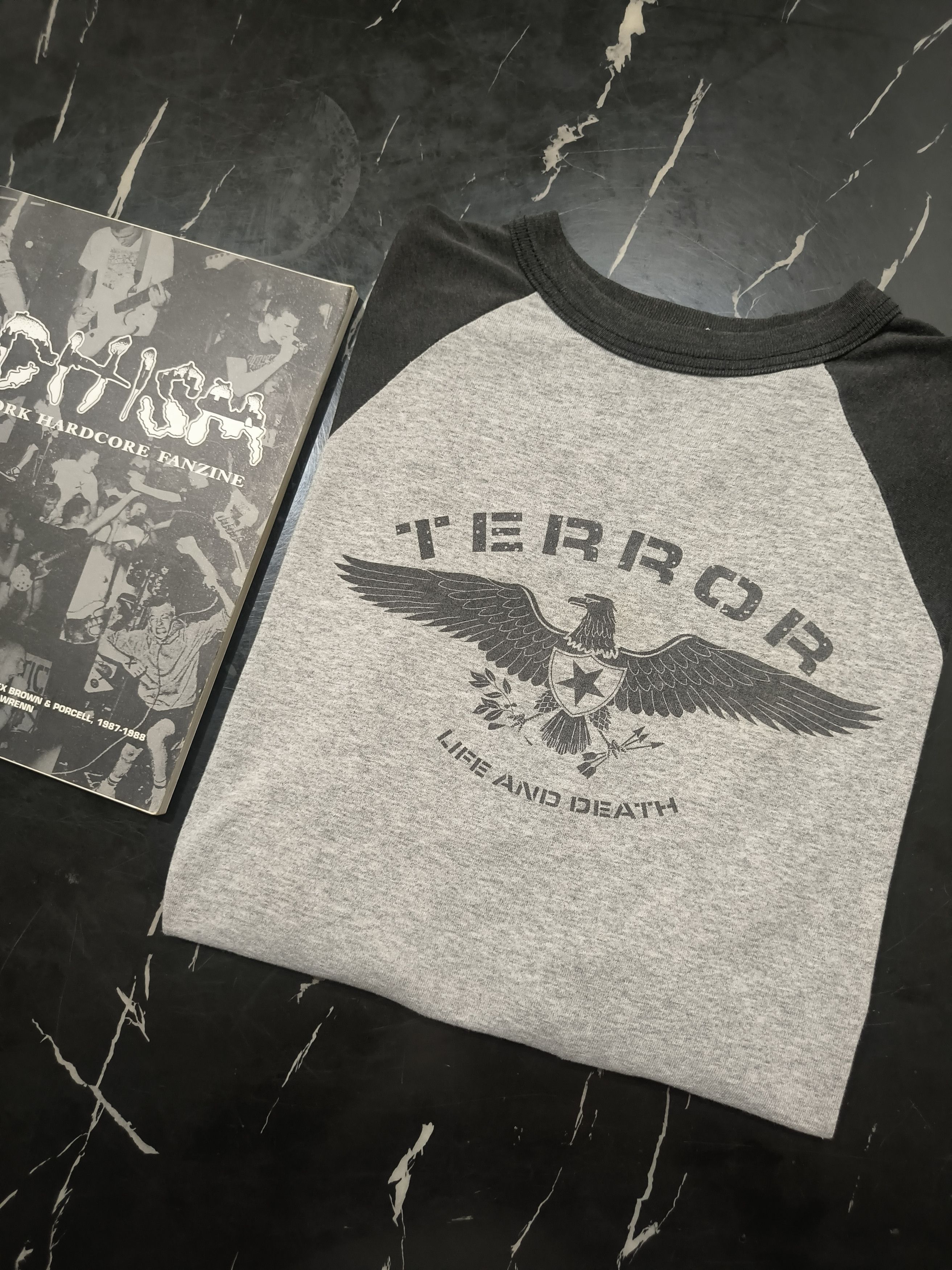 Band Tees Vintage 2000's Terror "Life And Death" shirt Size US L / EU 52-54 / 3 - 1 Thumbnail