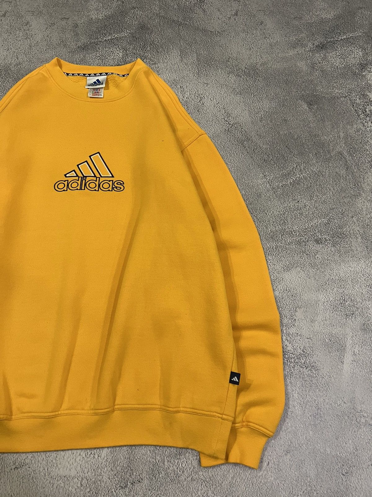 Adidas × Vintage Vintage Y2k Adidas 💛 Spell Out Big Logo Rare Sweatshirt 90’s Size US XL / EU 56 / 4 - 7 Thumbnail