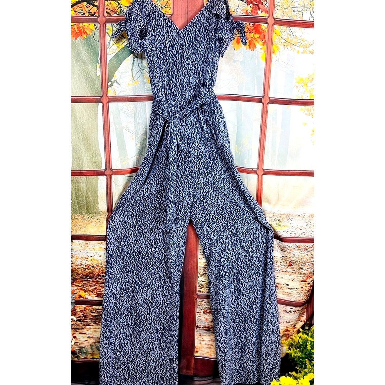 Michael Kors Michael Kors Mini Ikat Cold-Shoulder Jumpsuit Navy/White S Size 27" / US 4 / IT 40 - 5 Thumbnail