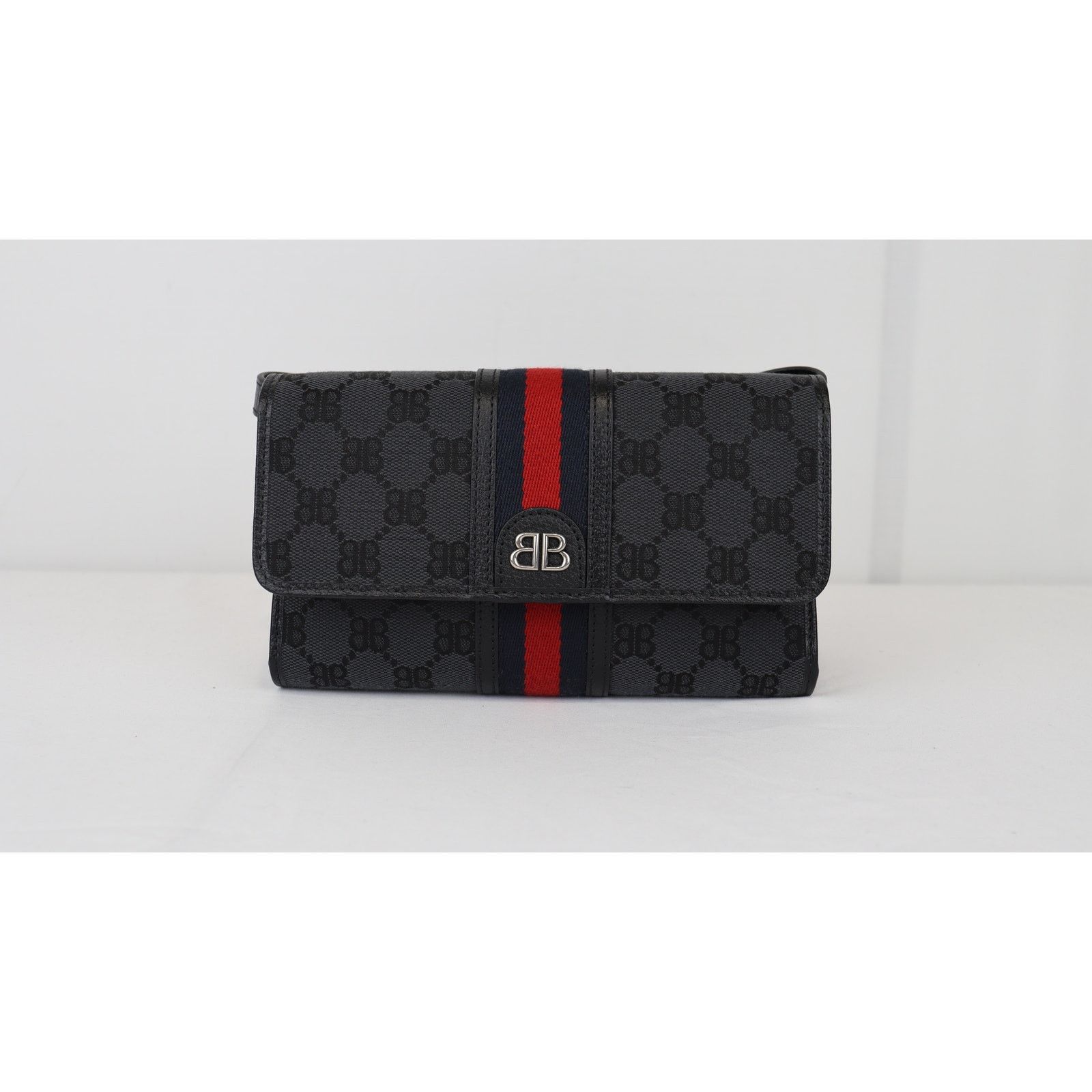 Balenciaga o1rshd1 Size: OS / " Hacker Project " Handags in Black/Grey Size ONE SIZE - 2 Thumbnail