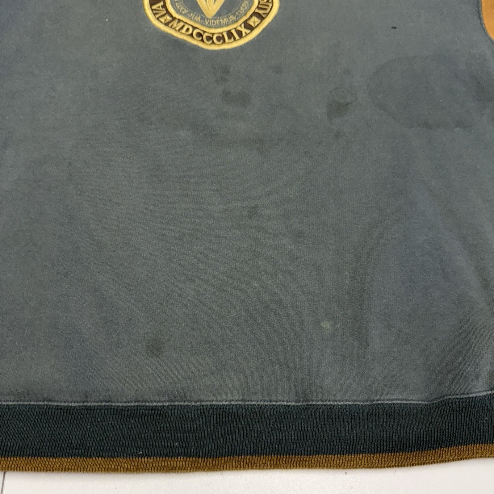 Vintage Vintage Valparaiso University Sweatshirt Mens XL Green Embro Size US XL / EU 56 / 4 - 7 Thumbnail