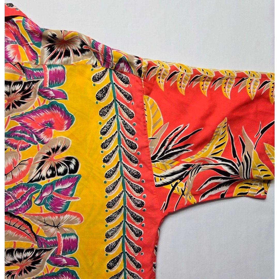 Generra Vintage Hawaiian Shirt Floral Red Rayon L Button Up Size US L / EU 52-54 / 3 - 10 Thumbnail