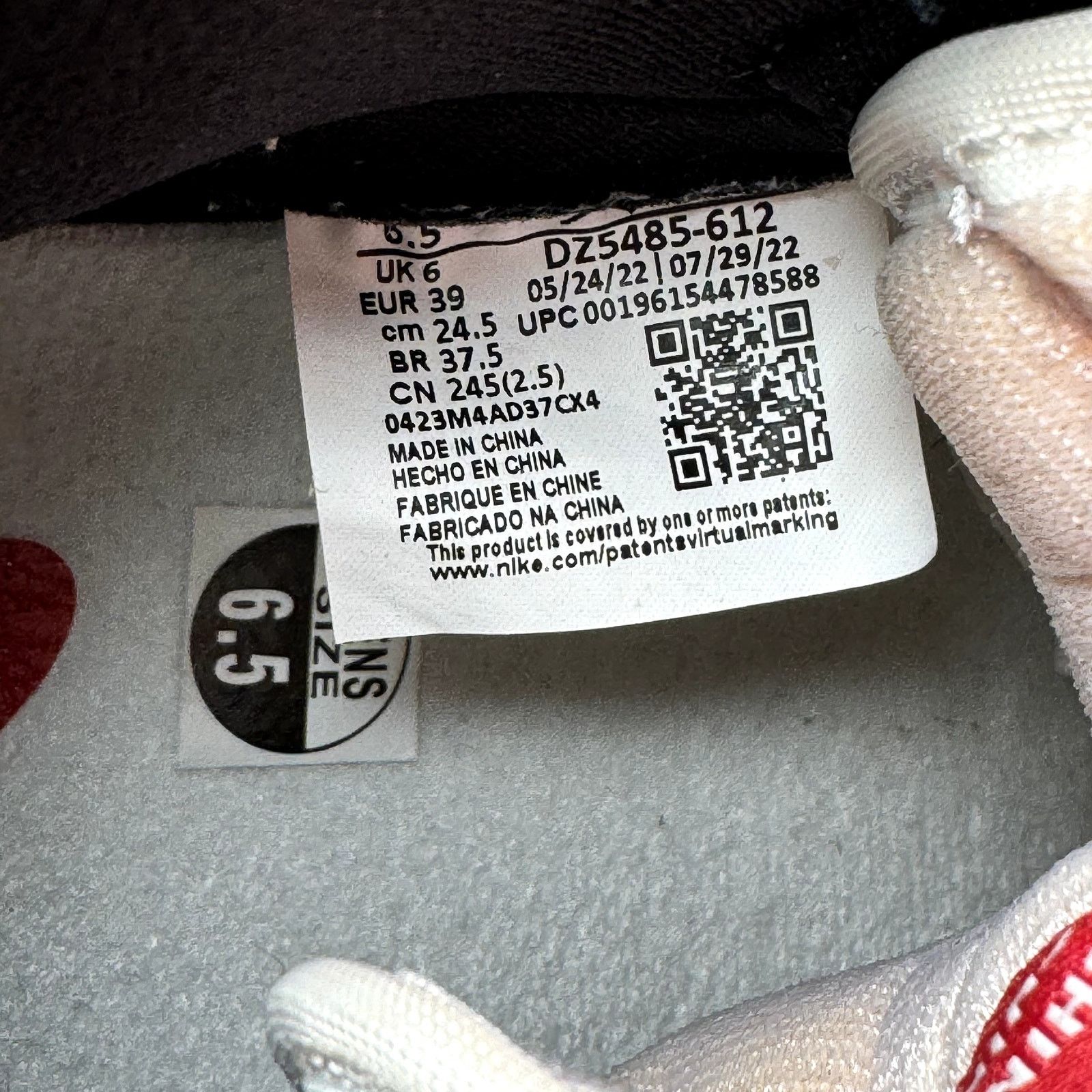 Jordan Brand × Nike Nike Air Jordan 1 Retro High OG Chicago Lost & Found 2022 Size US 6.5 / EU 39-40 - 7 Thumbnail