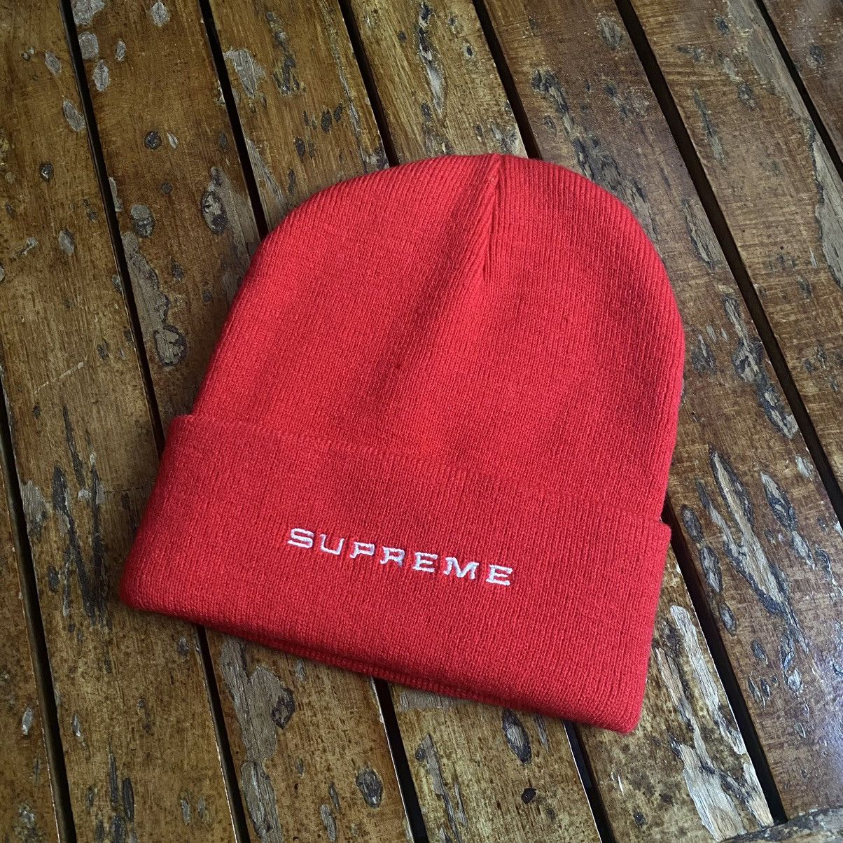 Nike × Supreme Nike x Supreme Beanie Hat Red Size ONE SIZE - 2 Thumbnail