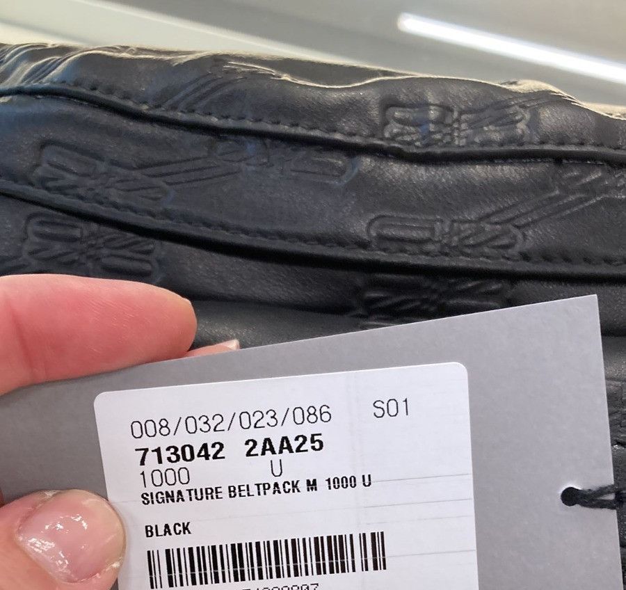 Balenciaga o1in1g0725 Size: OS / Signature Beltpack in Black Size ONE SIZE - 5 Thumbnail