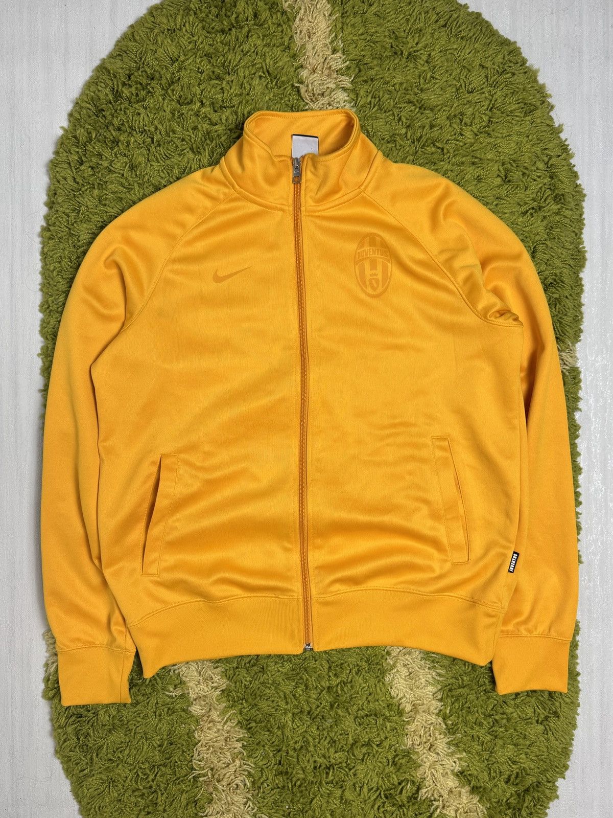 Nike × Vintage Nike Vintage Juventus Zip Soccer jersey Size US M / EU 48-50 / 2 - 1 Thumbnail
