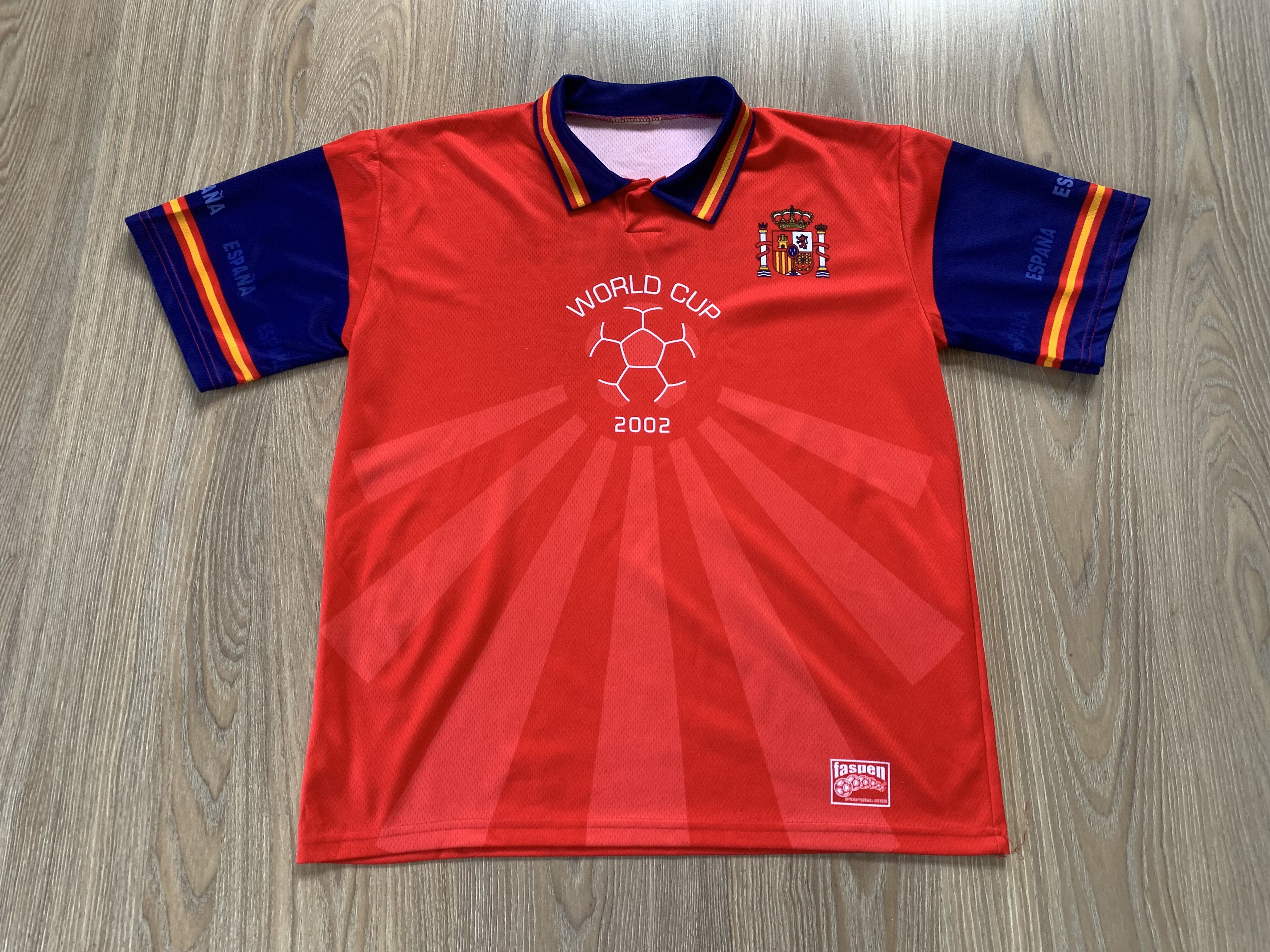 Other Spain World Cup 2002 Soccer Jersey Size US L / EU 52-54 / 3 - 2 Thumbnail