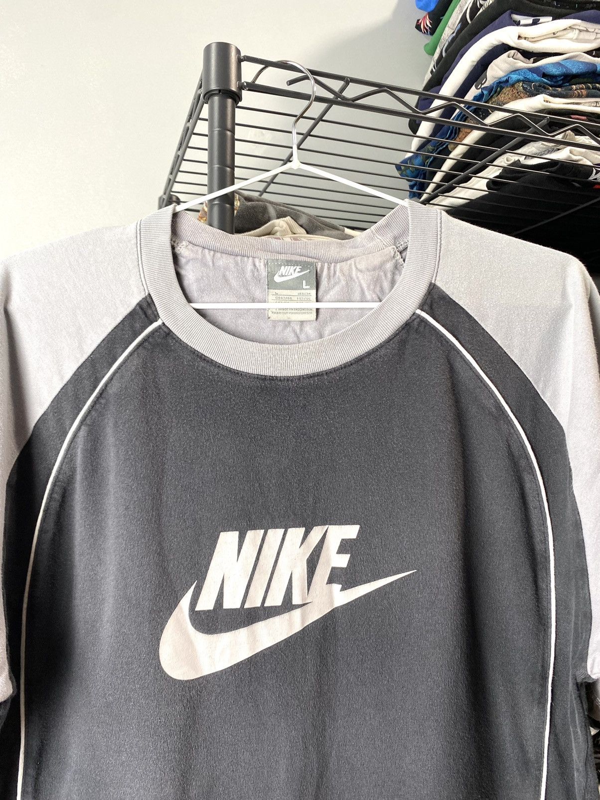 Nike Vintage 1990’s Nike T Shirt Big Logo Hype Size US L / EU 52-54 / 3 - 2 Thumbnail