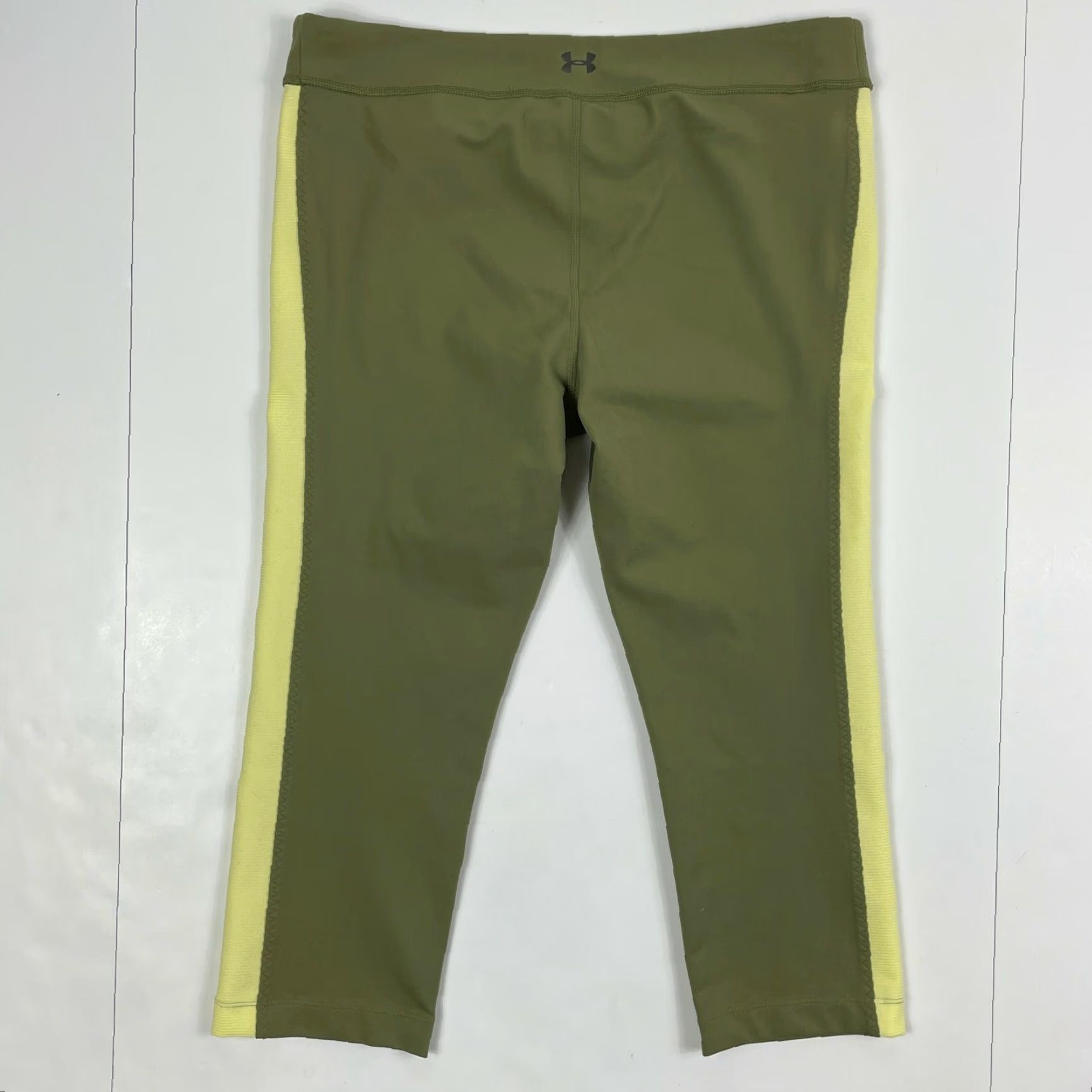 Under Armour Under Armour Leggings Women's Large All Season Cropped Fitted Yoga Gym Green Size 36" / US 14 / IT 50 - 7 Thumbnail