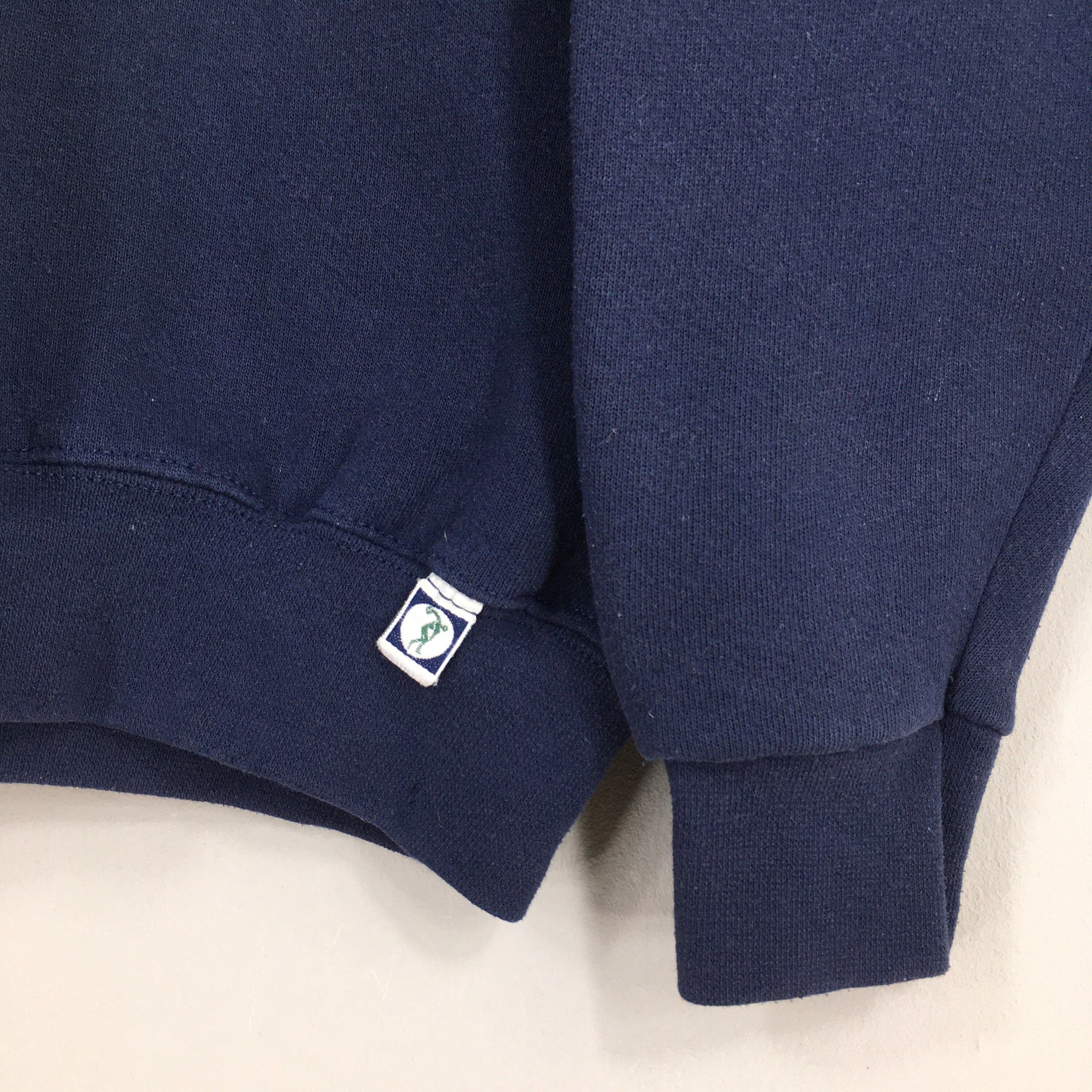 Vintage Vintage 90s Discus Athletic Blue Plain Crewneck Jumper M Size US M / EU 48-50 / 2 - 4 Thumbnail