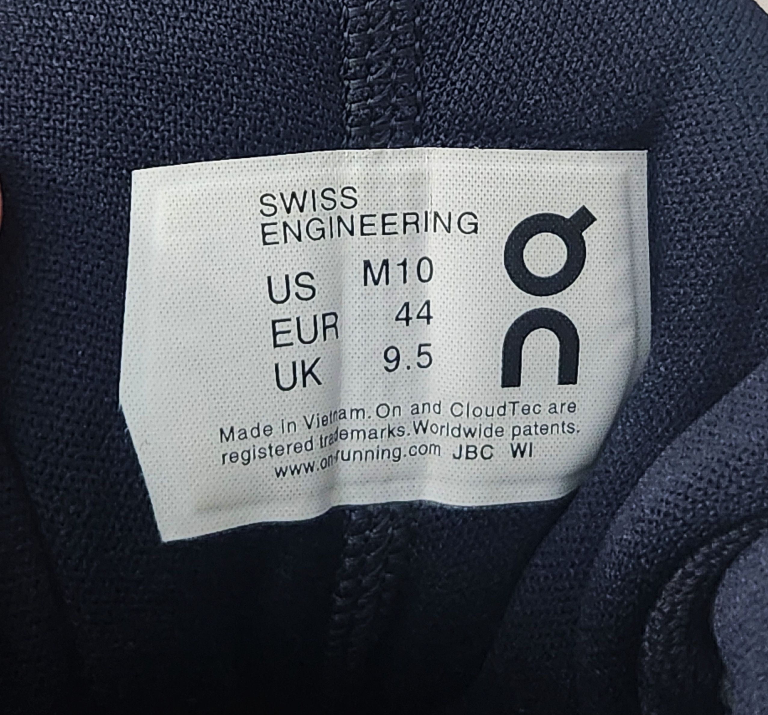 On On Running Cloud Hi Ink Brown Navy Blue Men's SZ 10 sneaker Size US 10 / EU 43 - 18 Thumbnail
