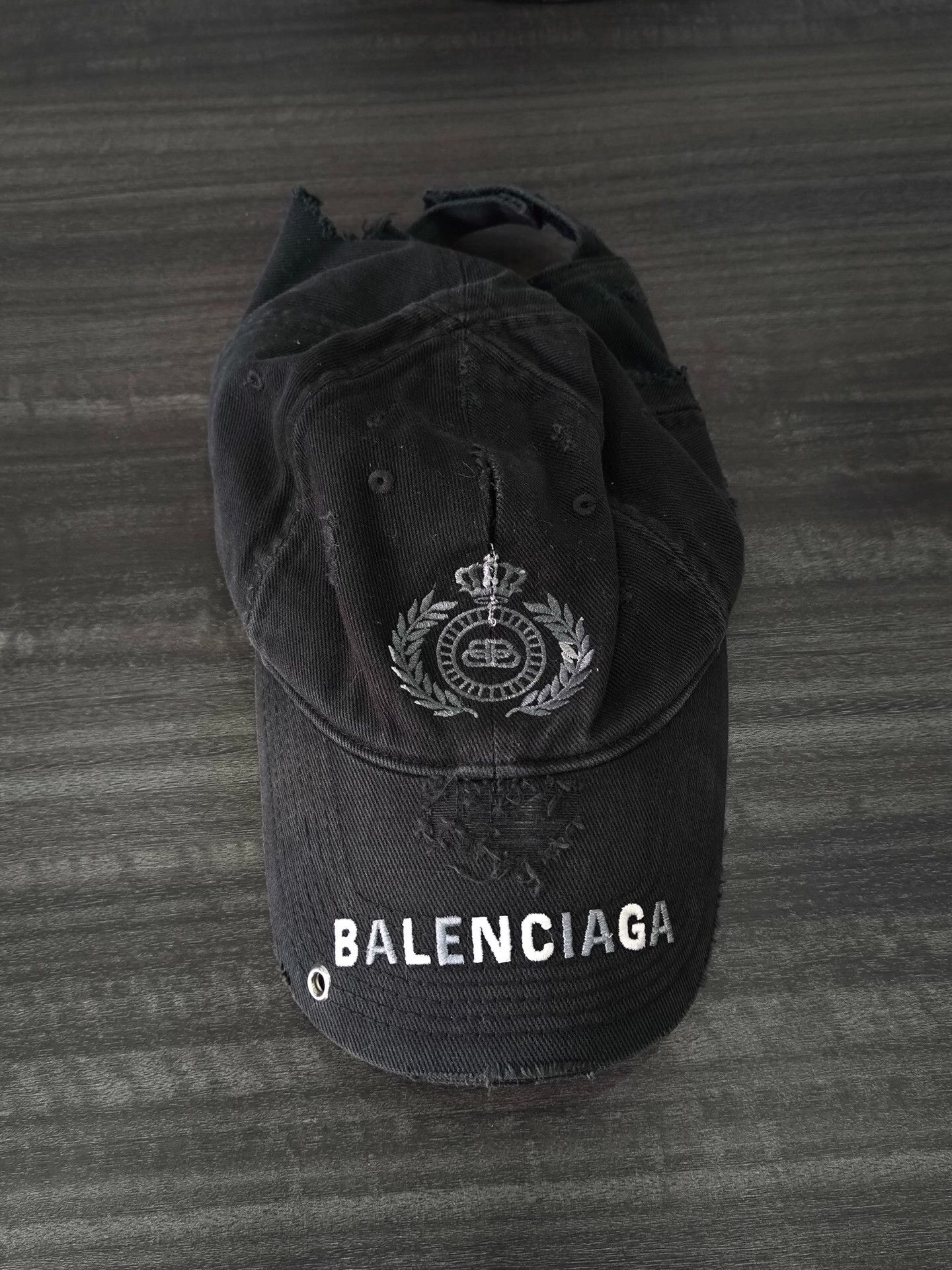 Balenciaga Balenciaga Distressed Black Hat one size Men Size ONE SIZE - 1 Thumbnail