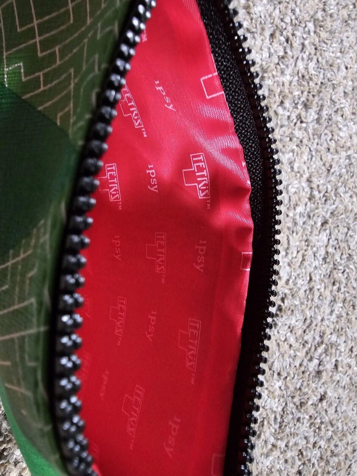 Designer Ipsy Tetris Geometric Glam Cosmetic Makeup Bag Pouch Green Size ONE SIZE - 6 Thumbnail