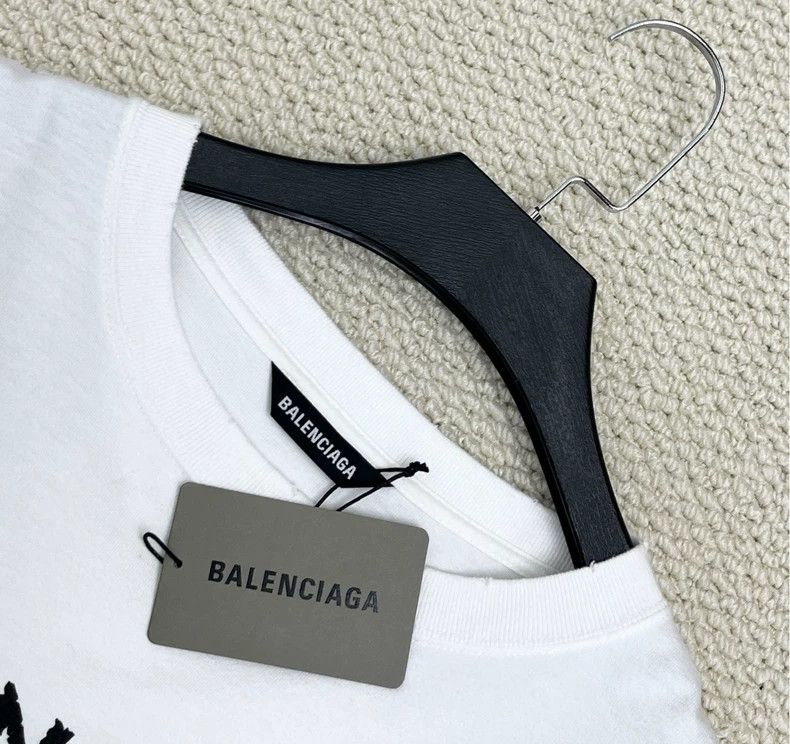 Balenciaga Balenciaga White Marathon Running Pattern Letter Logo Dest Size US L / EU 52-54 / 3 - 2 Thumbnail