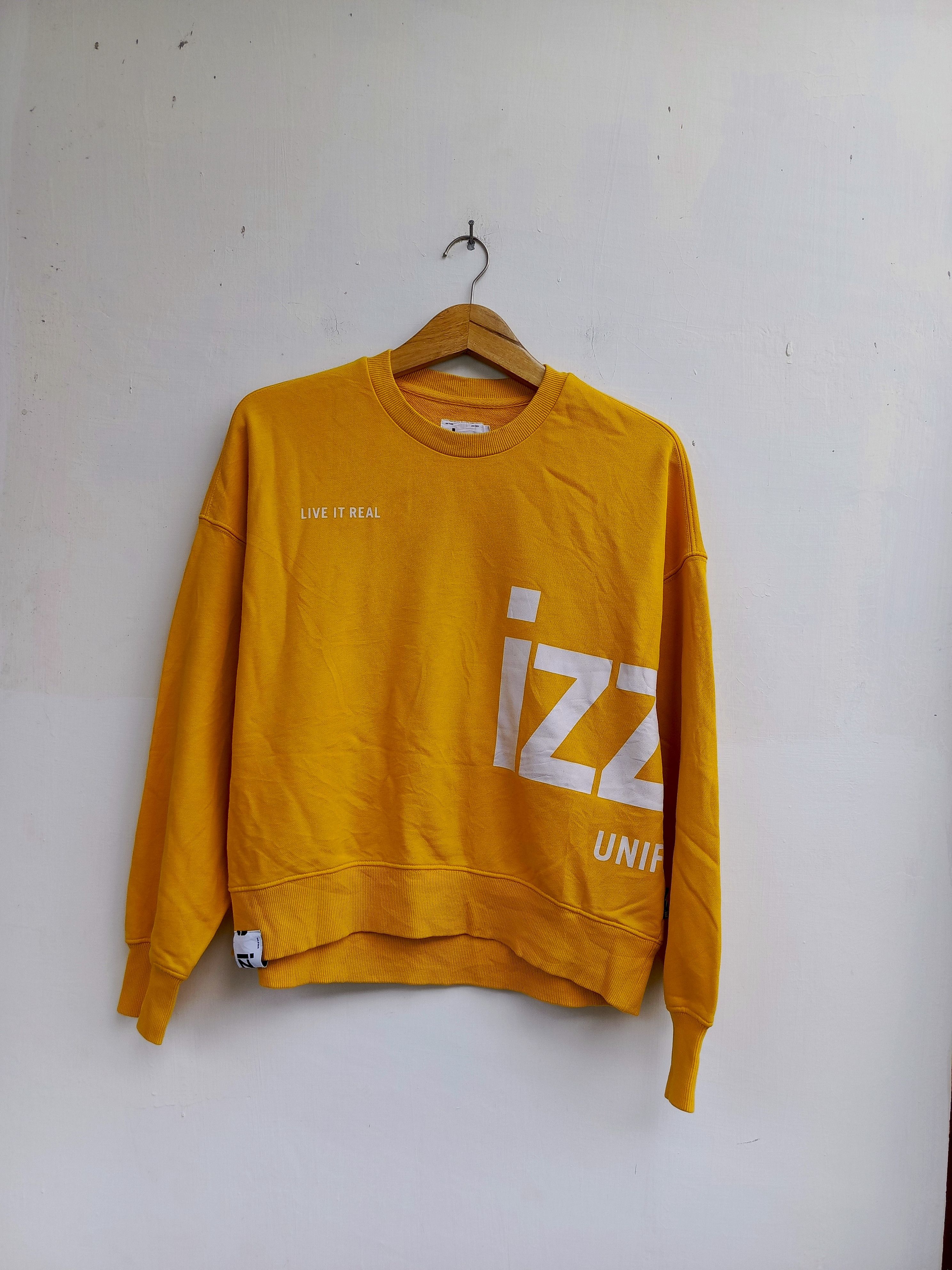 izzue izzue “Live It Real” Crewneck – Casual Everyday Flex Size S / US 4 / IT 40 - 1 Thumbnail