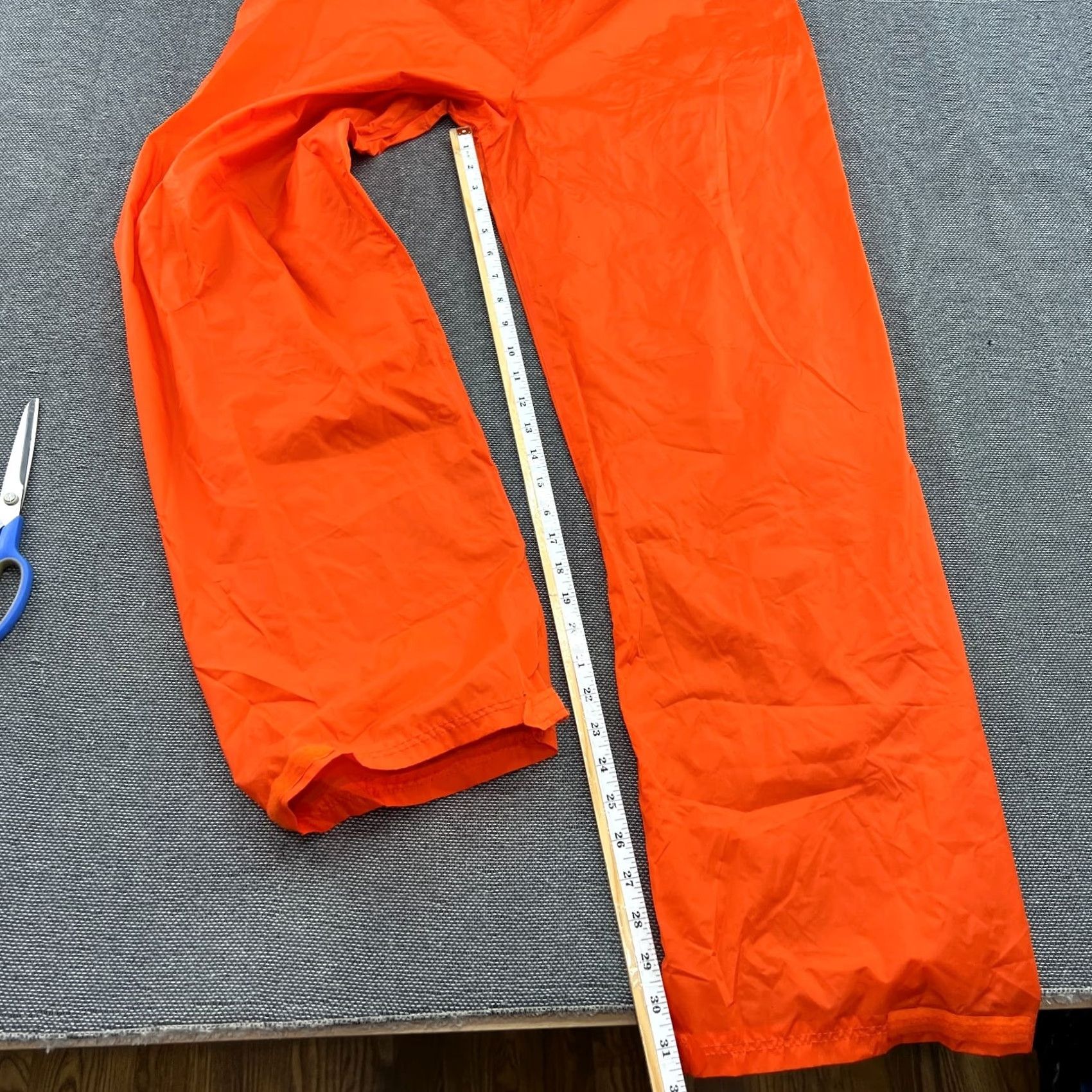 Helly Hansen Helly Hansen Waterproof Rain Over Pants Mens Medium Orange Rain Pants Mens Size US 31 - 7 Thumbnail