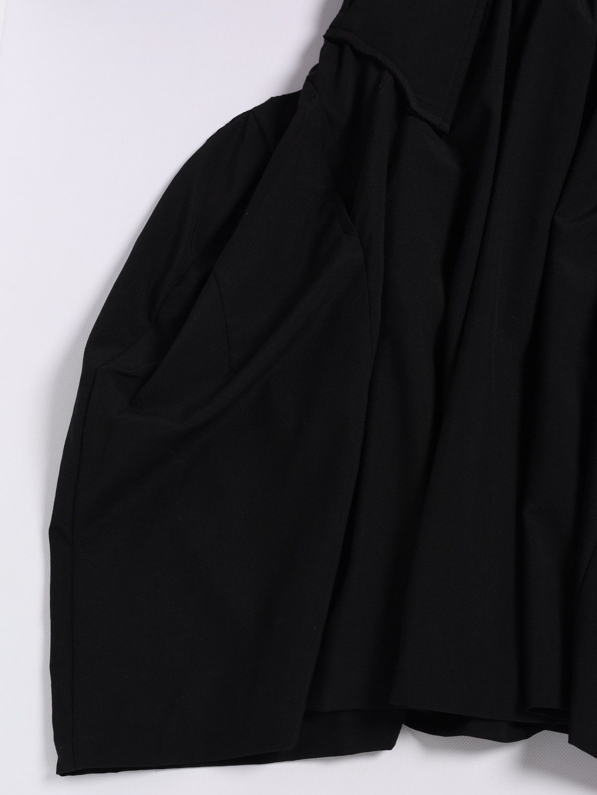 Comme des Garcons Comme Des Garcons Ultra Wide Oversized Skirt Wool Avantgarde Size 26" / US 2 / IT 38 - 15 Thumbnail