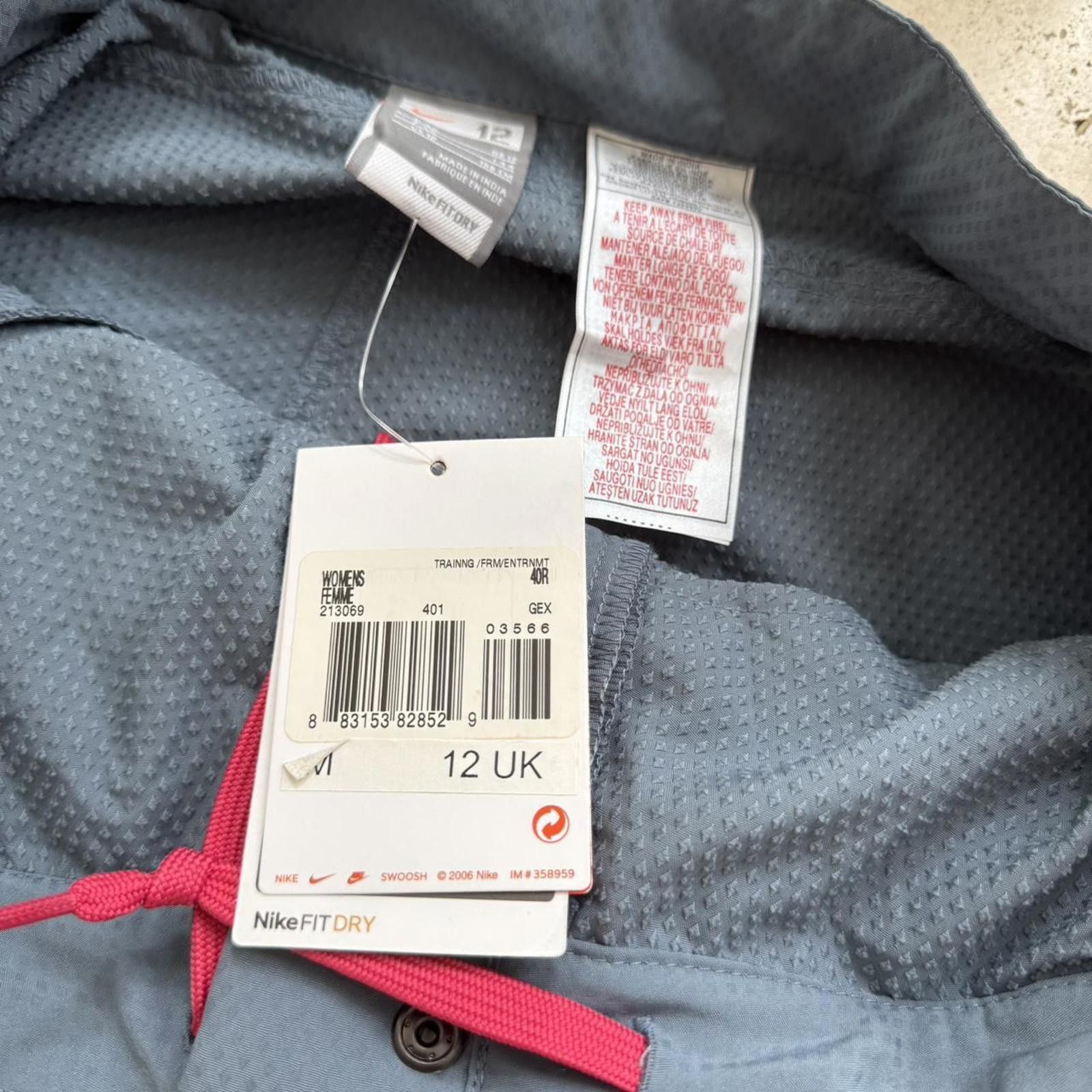 Nike Nike grey cargo pants Size US 30 / EU 46 - 4 Thumbnail